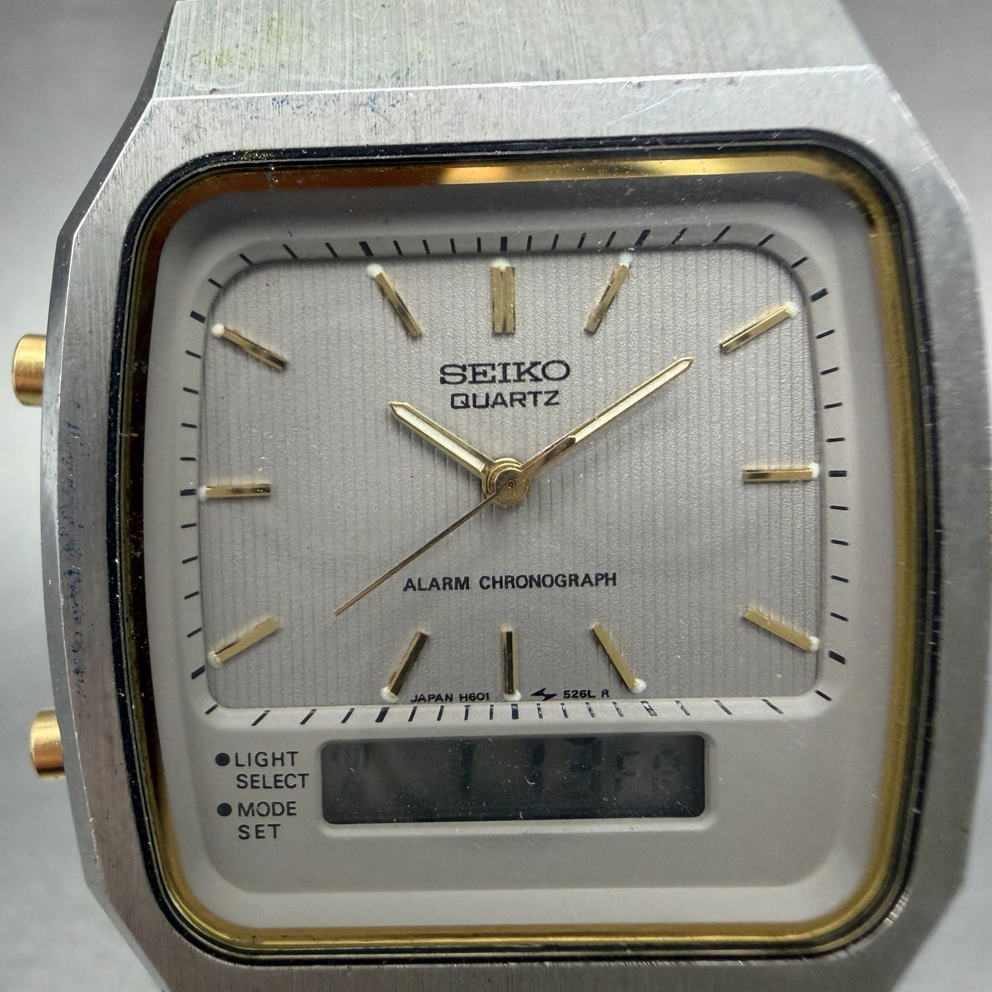 Seiko Analog Digital Watch Men 33mm Gray Dial Two Tone Rectangle H601 NewBat1