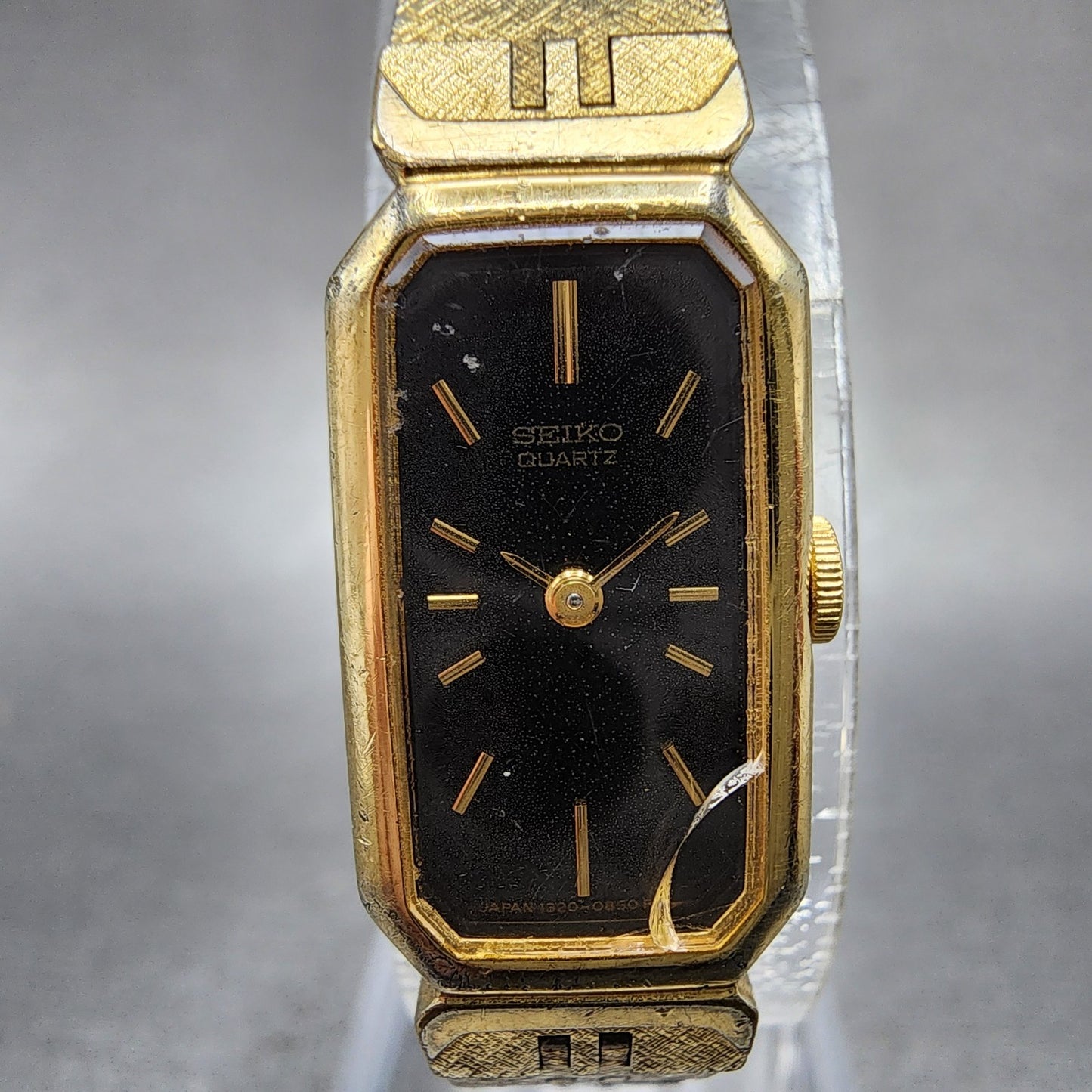 Seiko Tank Watch Women 13mm Black Dial Gold Tone Rectangle 13205649 New Battery1