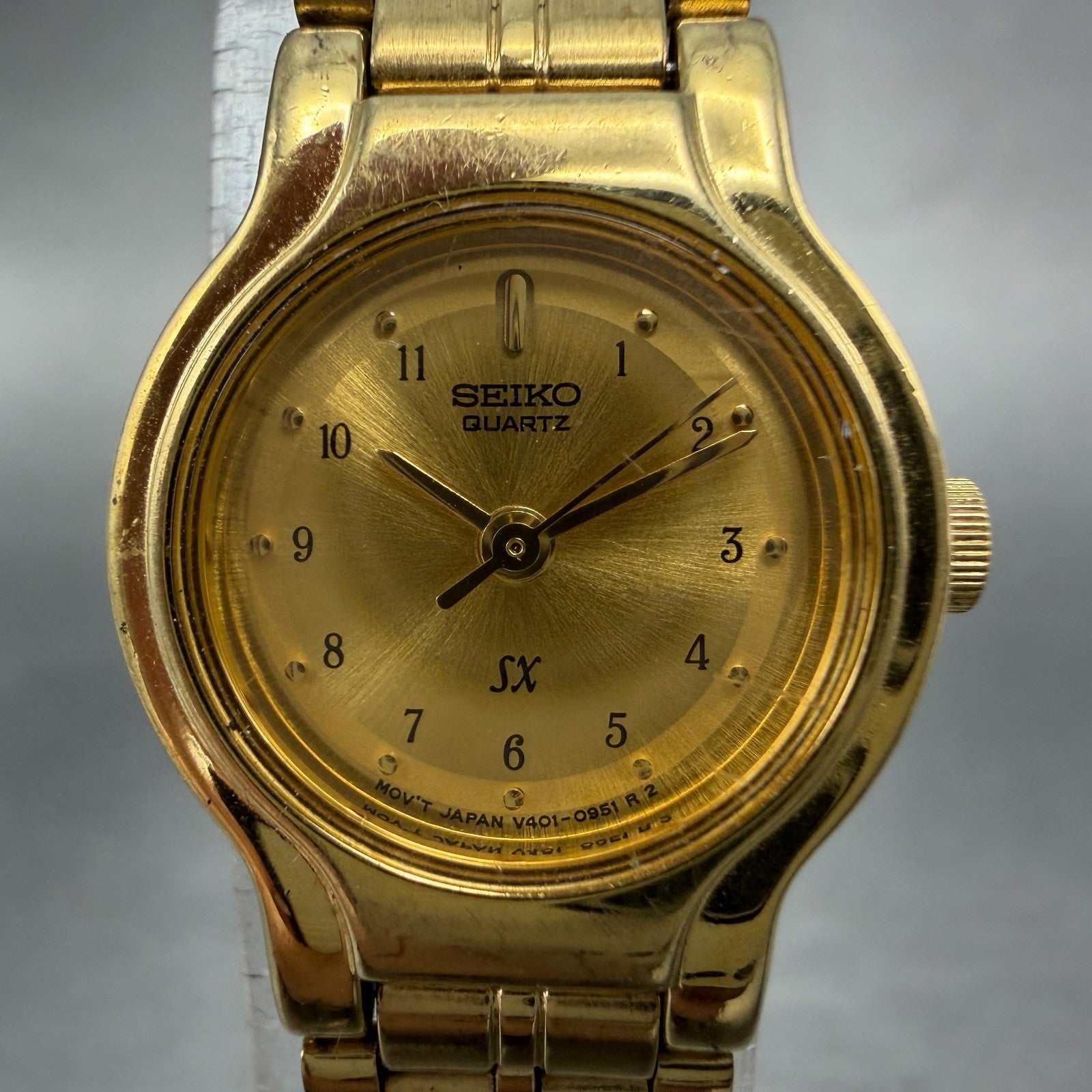 Seiko SX Watch Women 19mm Champagne Dial Gold Tone Round V401-0281 New Battery 41
