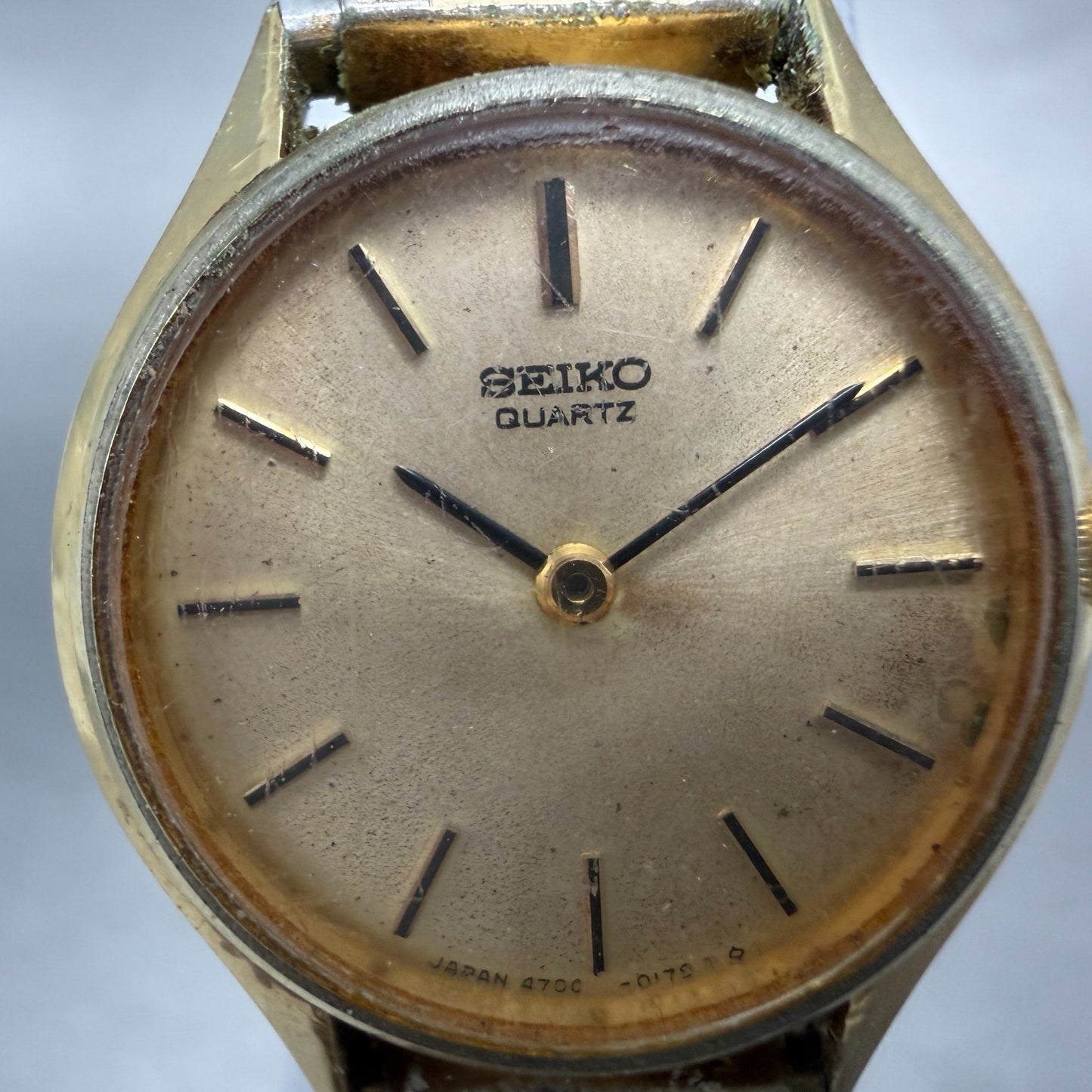 Seiko Watch Women 23mm Champagne Dial Gold Tone Round 4700-0059 New Battery VTG1