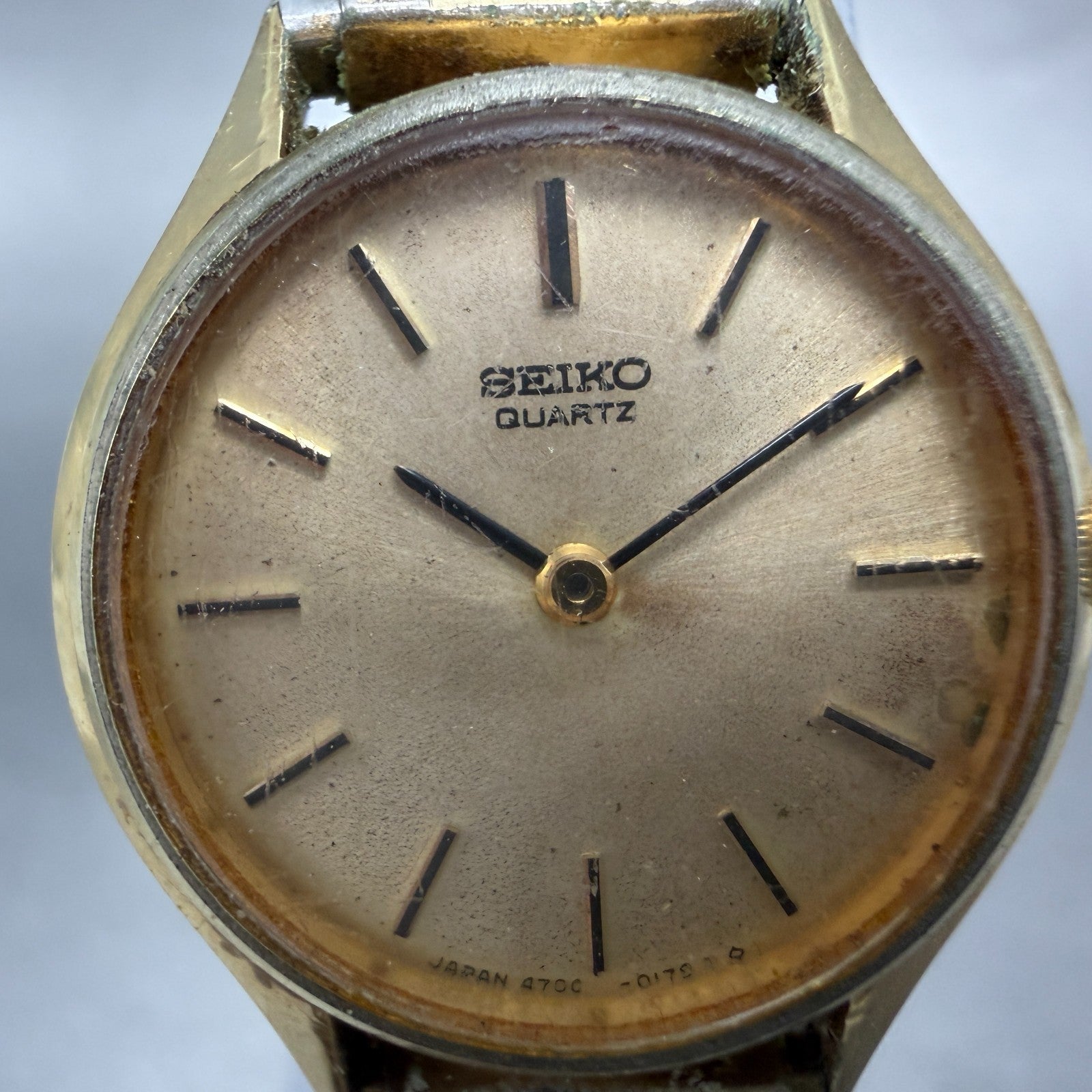 Seiko Watch Women 23mm Champagne Dial Gold Tone Round 4700-0059 New Battery VTG1
