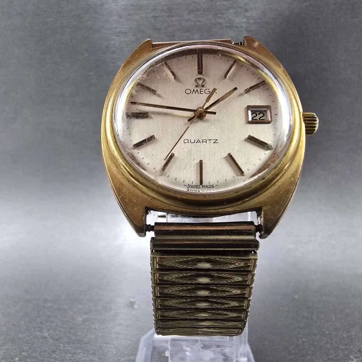 Omega Watch Men 35mm Champagne Dial Gold Tone Date 196.0121 PARTS Vintage Quartz6