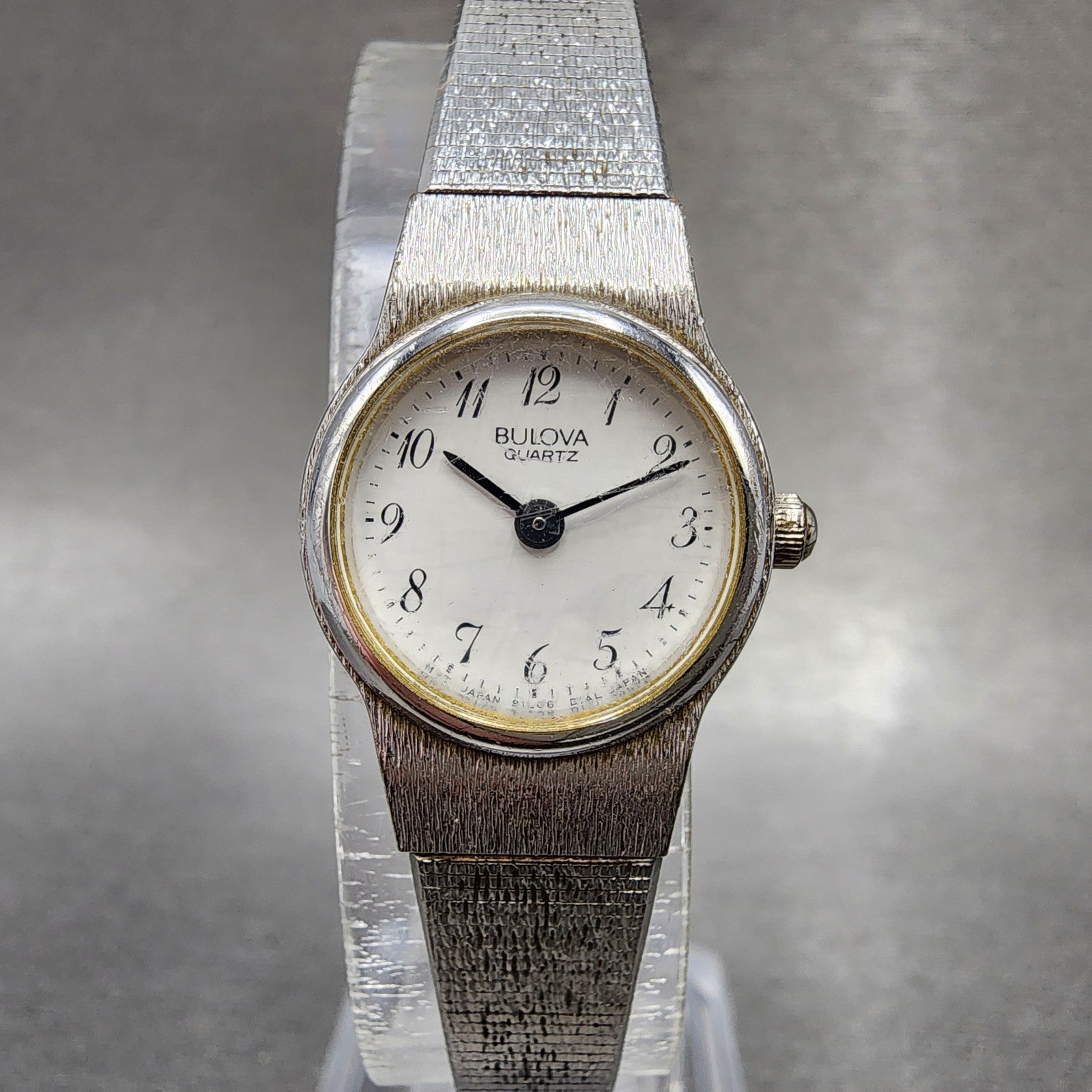 Bulova Watch Women 18mm White Dial Silver Tone Round 91L06 New Battery0