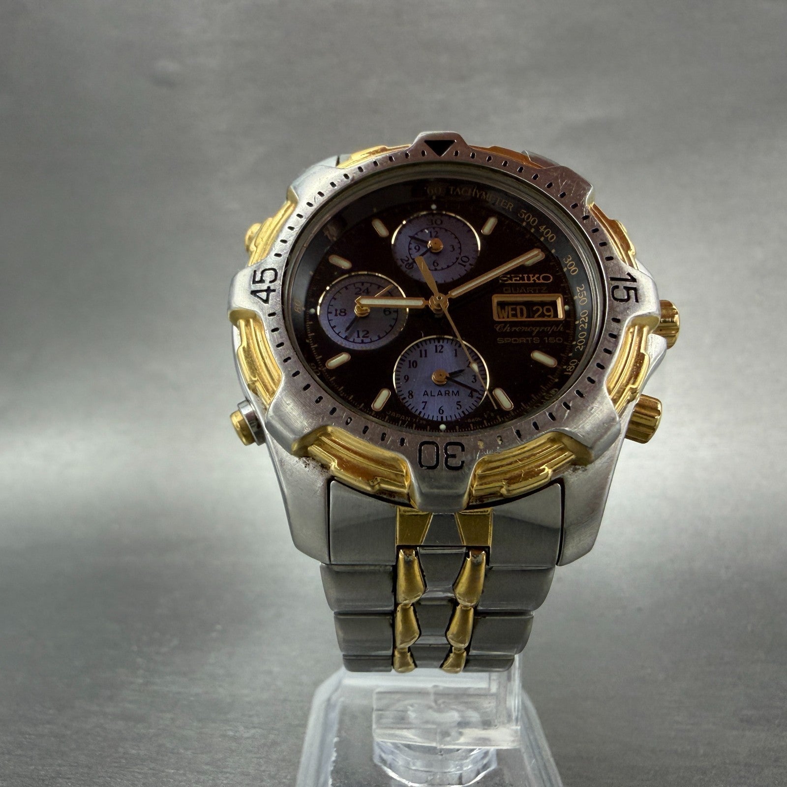 Seiko Chronograph Sports 150 Dive Watch Men 42mm Black Dial Two Tone Date PARTS6