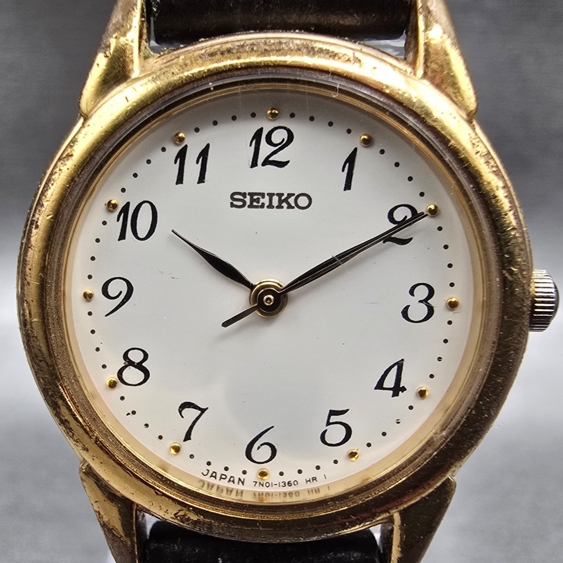 Seiko Watch Women 24mm White Dial Gold Tone Round 7N01-6880 New Battery Vintage1
