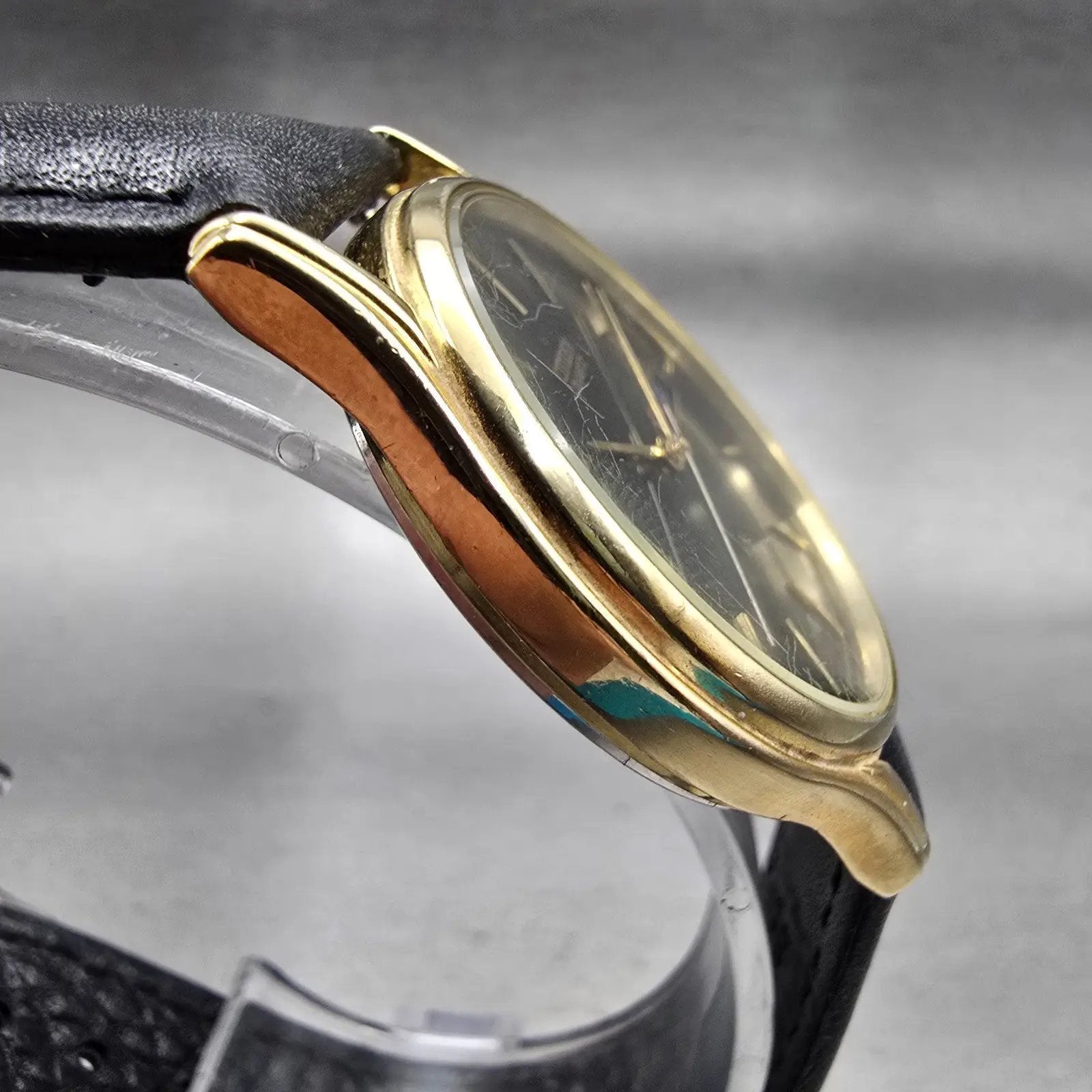 Citizen CQ Watch Men 34mm Black Dial Gold Tone Daydate 2500-S76418 New Battery3
