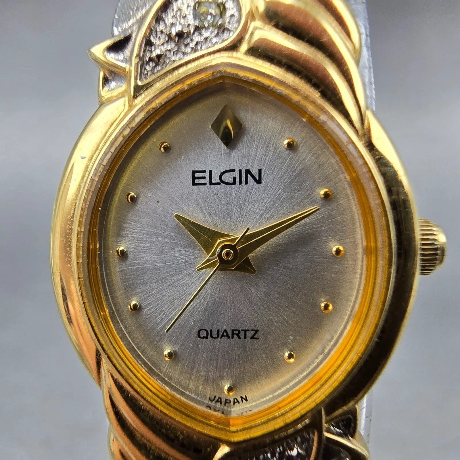 Elgin Watch Women 17mm Silver Dial Two Tone Oval Leafs EK909-007 New Battery2