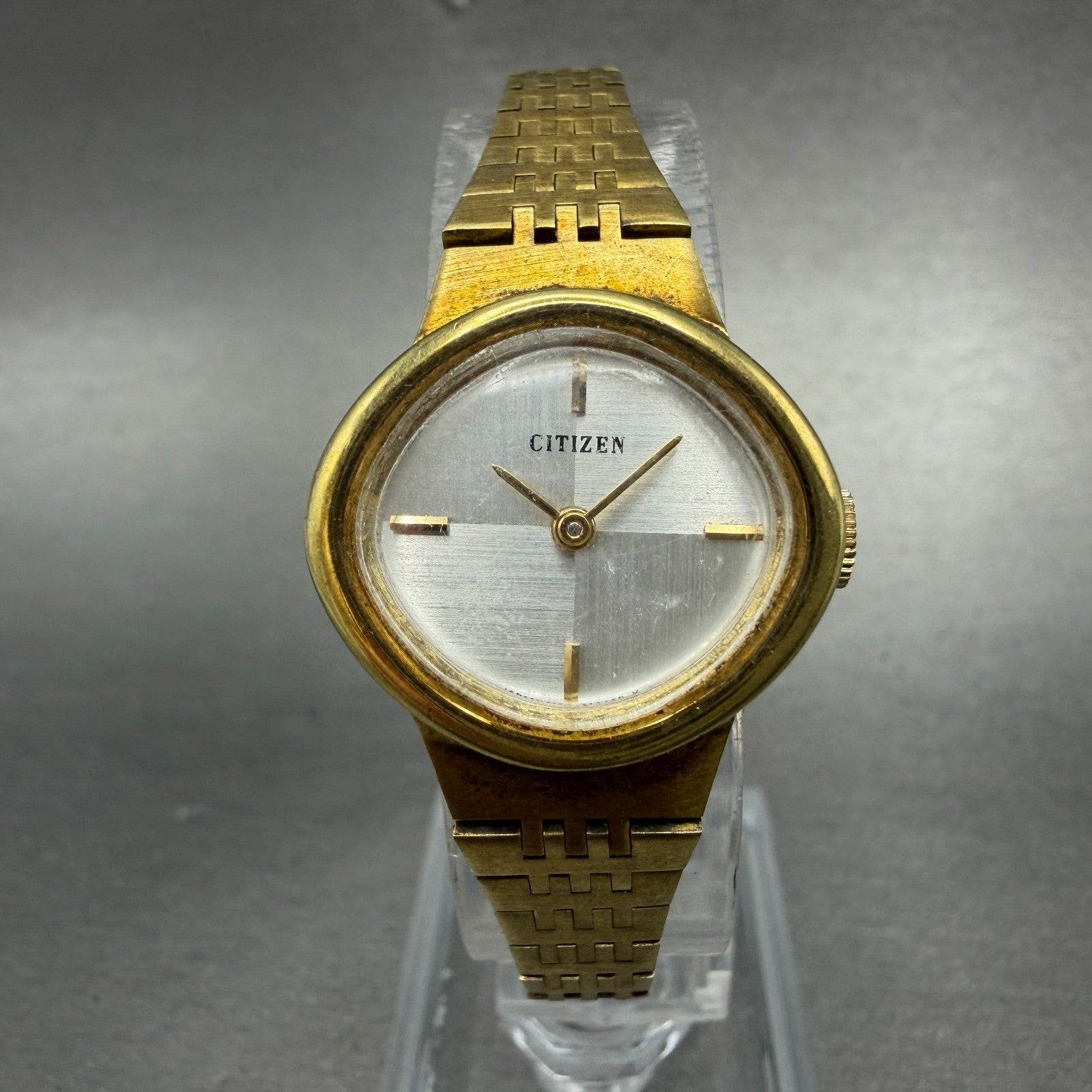 Citizen Watch Women 23mm White Dial Gold Tone Oval Manual Wind PARTS!!!!!!!!!!!!0
