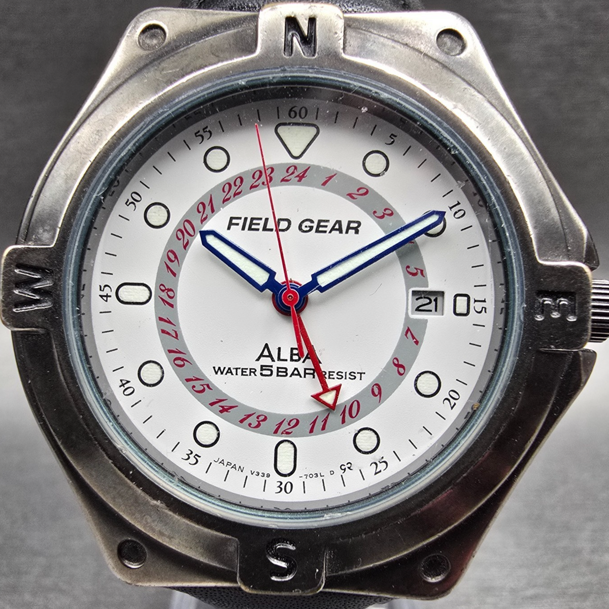 Alba Field Gear Watch Men 38mm White Dial Silver Date V339-7020 New Battery1