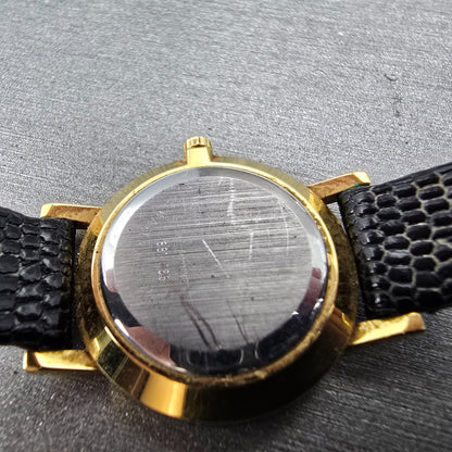 Movado Museum Watch Women 25mm Black Dial Gold Tone Round 87.A1.832 New Batt GHV9