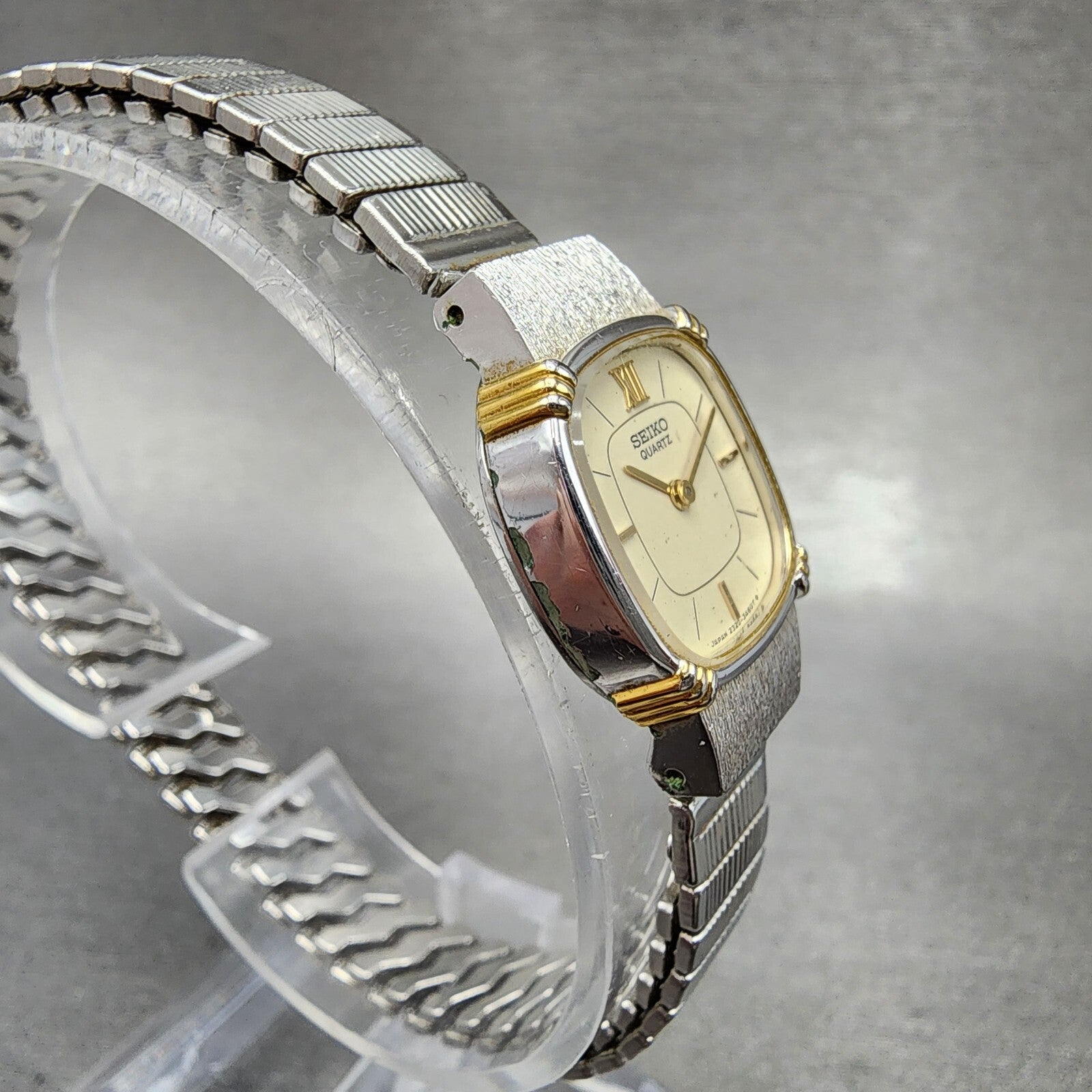 Seiko Watch Women 17mm Cream Dial Two Tone Rectangle 23206710 New Battery3