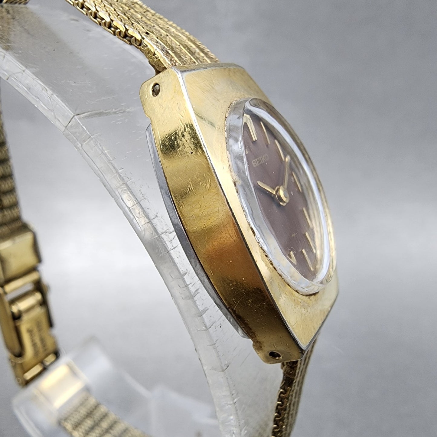 Seiko Watch Women 15mm Brown Dial Gold Tone Manual Wind Rectangle 117039 Runs3