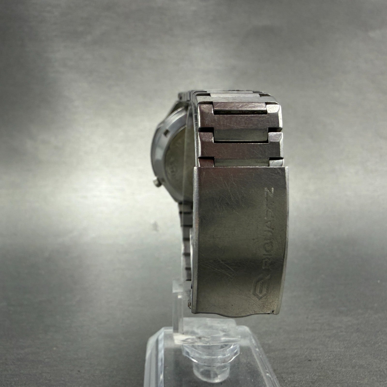 Rioch Watch Men 37mm Brown Dial Silver Tone Date Round 571004 PARTS Vintage8