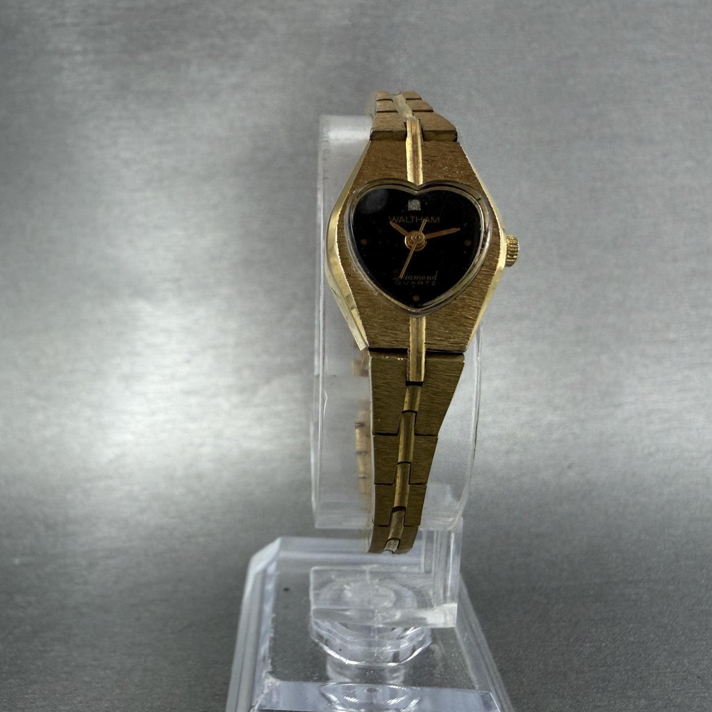 Waltham Heart Watch Women 16mm Black Dial Gold Tone Round New Battery VTG5