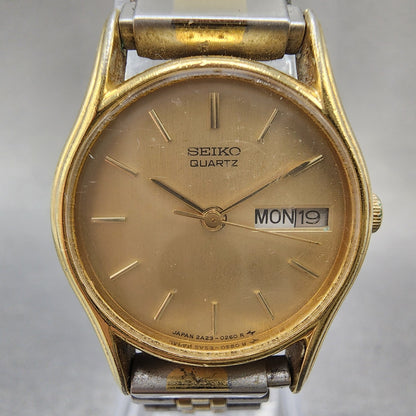 Seiko Watch Women 22mm Champagne Dial Gold Tone Daydate 2a230139 New Battery1