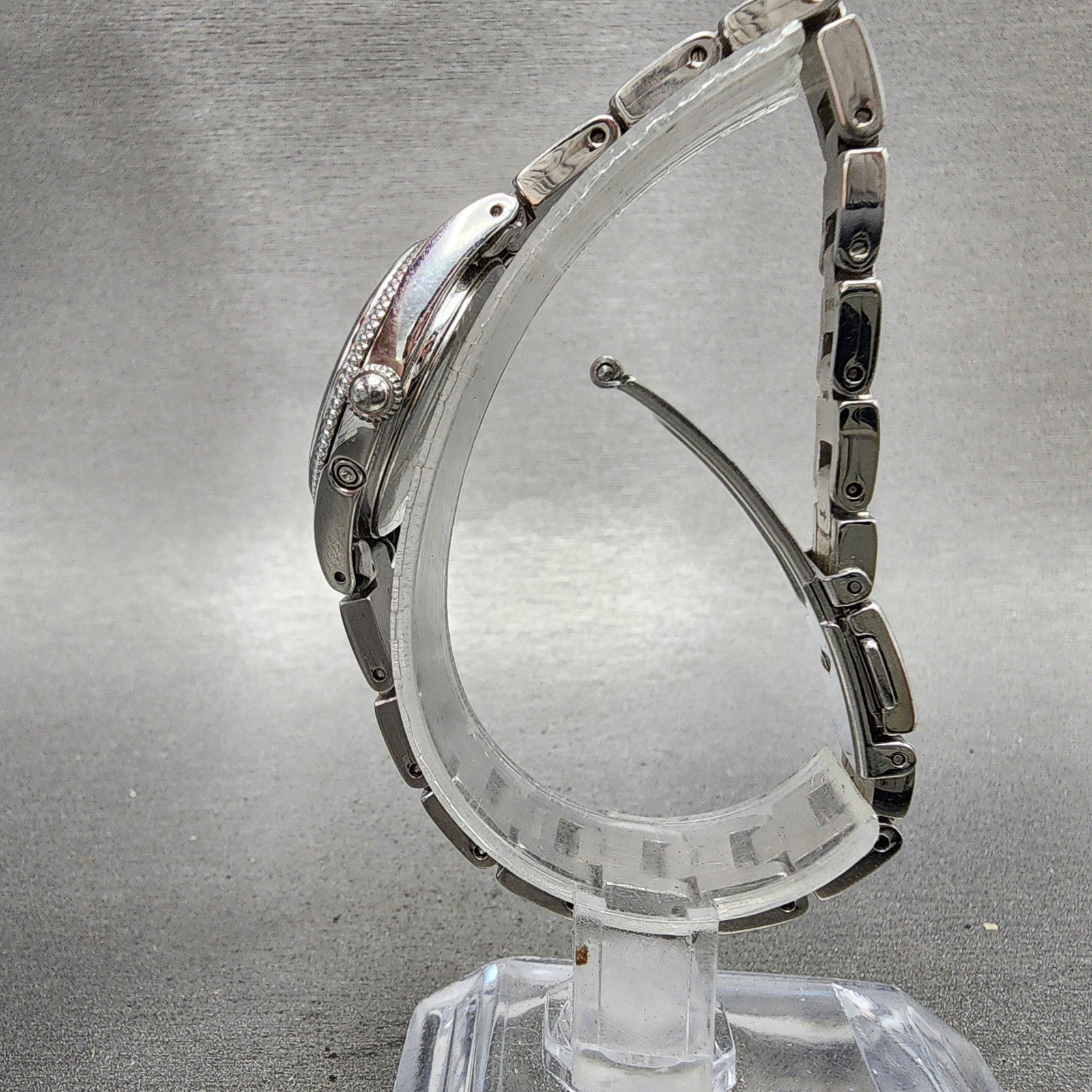 Seiko Solar Watch Women 25mm White Dial Silver Tone Date Round 1B220BZ0 Runs6