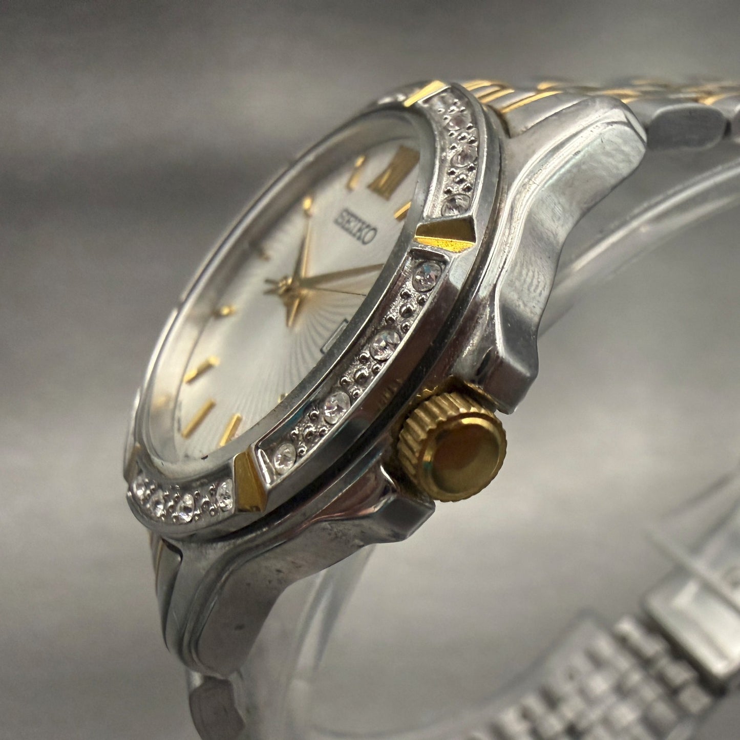 Seiko Watch Women 28mm Silver Dial Two Tone Date Round 6N22-00G0 New Battery2