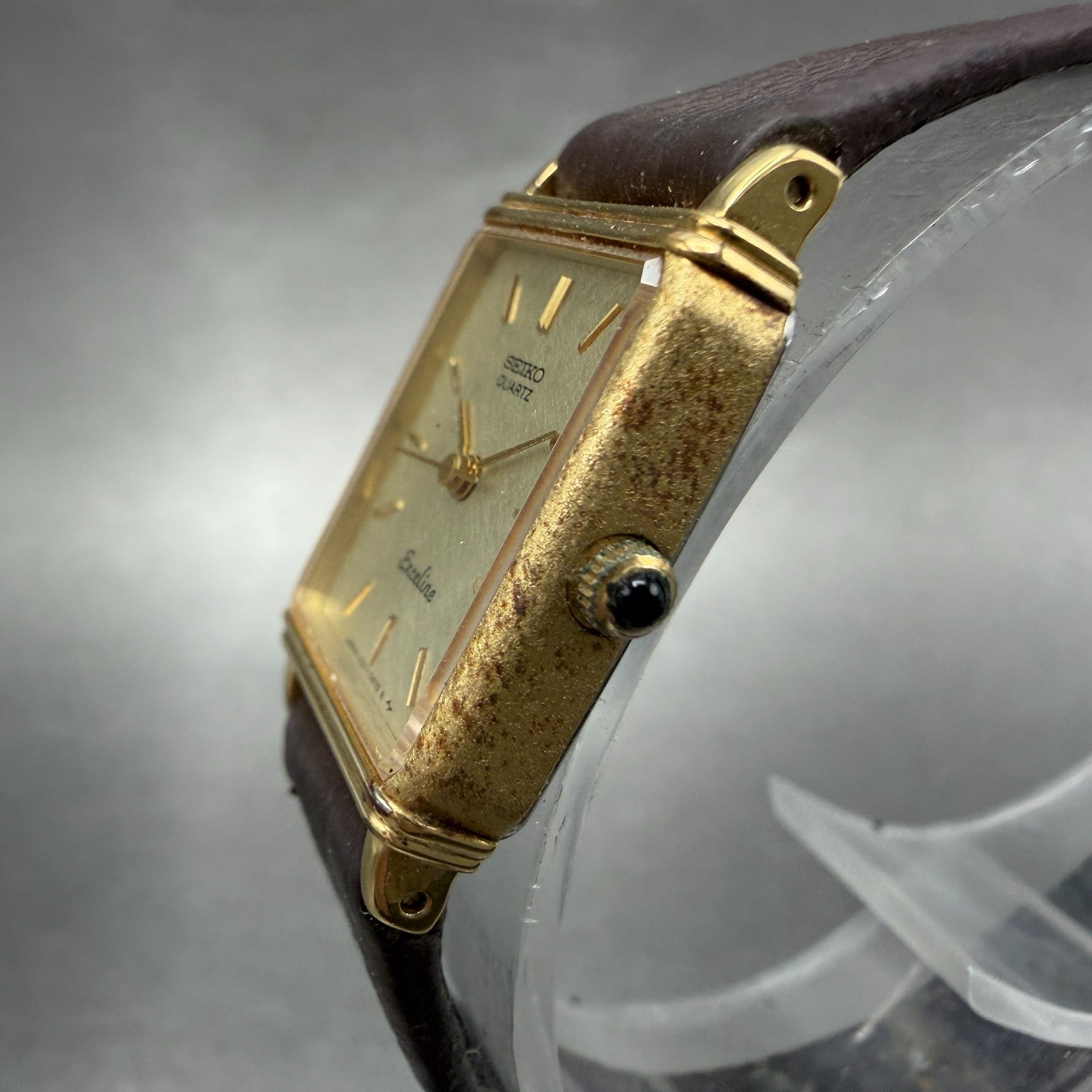 Seiko Exceline Tank Watch Women 18mm Champagne dial Gold Tone 1221-5670 NewBat 42