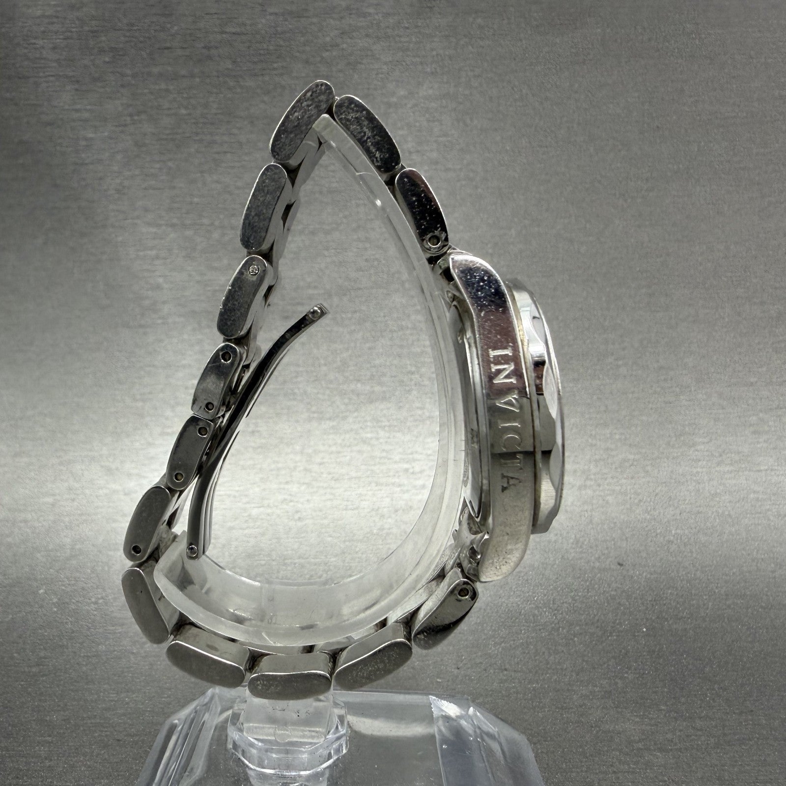 Invicta Dive Watch Women 31mm Diamond Dial & Bezel Steel Round New Battery 28247