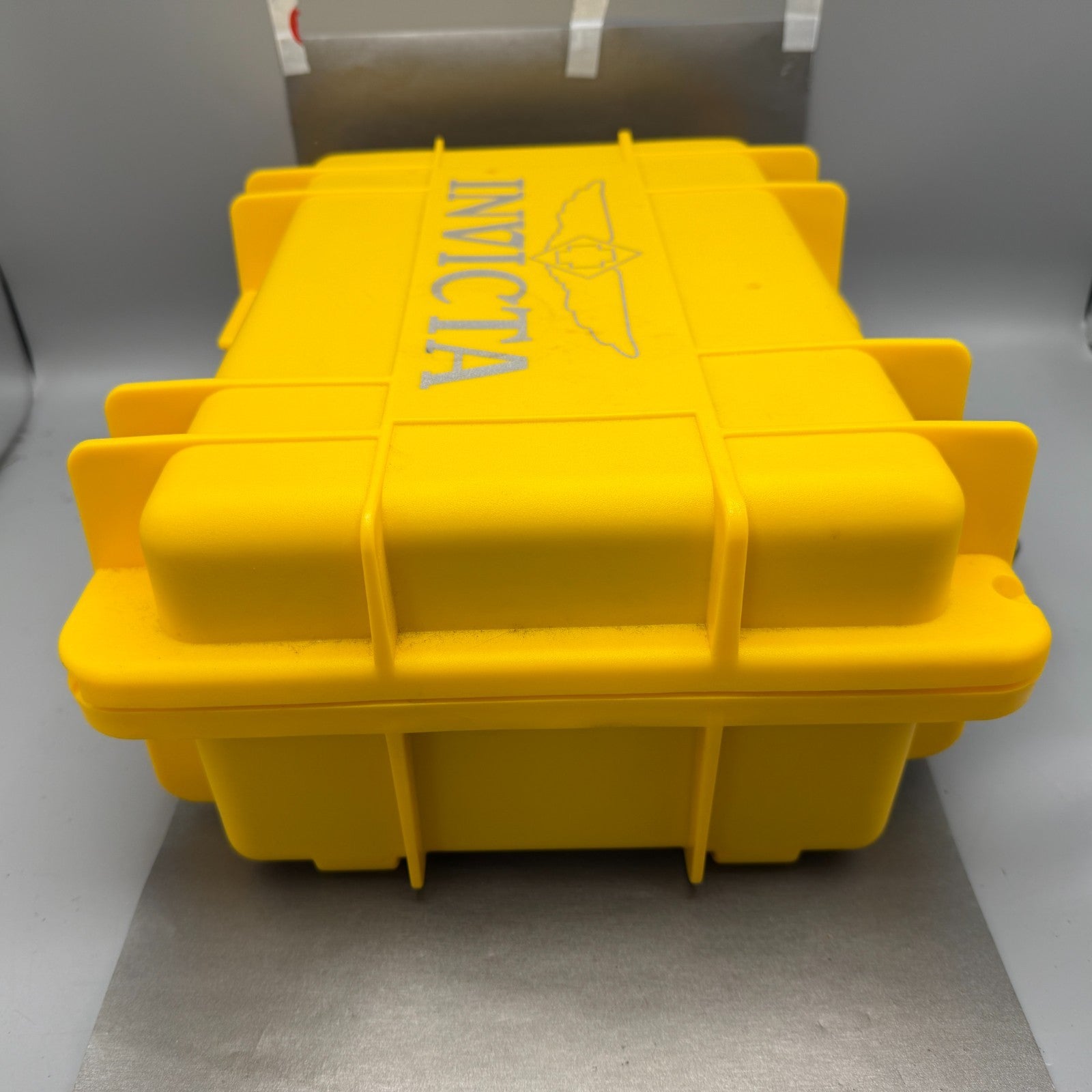 Invicta 8 Slot Watch Case Hard Yellow Plastic Foam insert Handle Cary Case ABC4