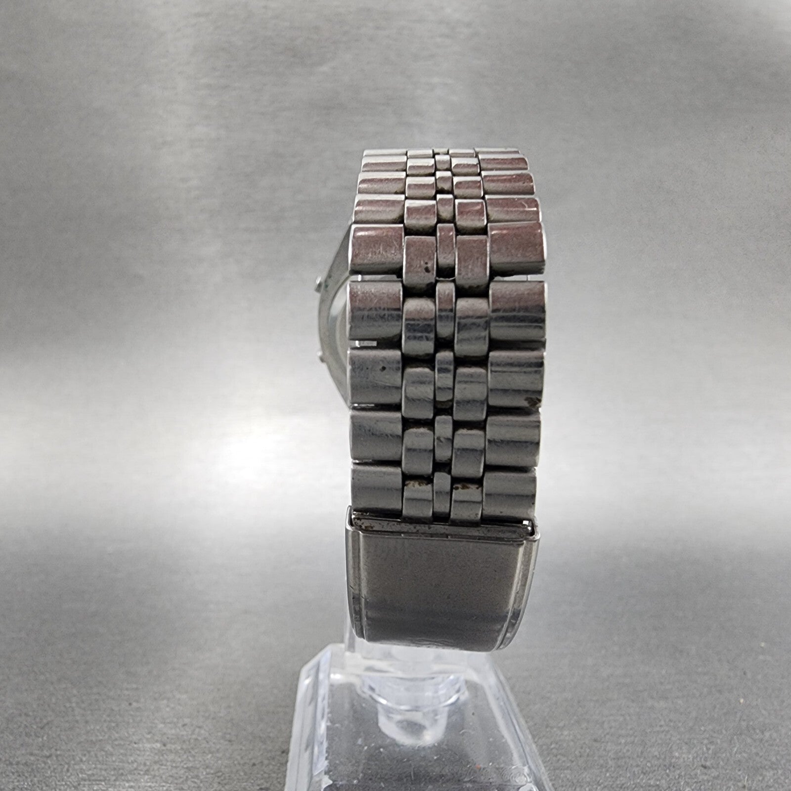 Seiko Digital Watch Men 33mm LCD Stainless Steel Alarm Chrono A9045009 New Batt7