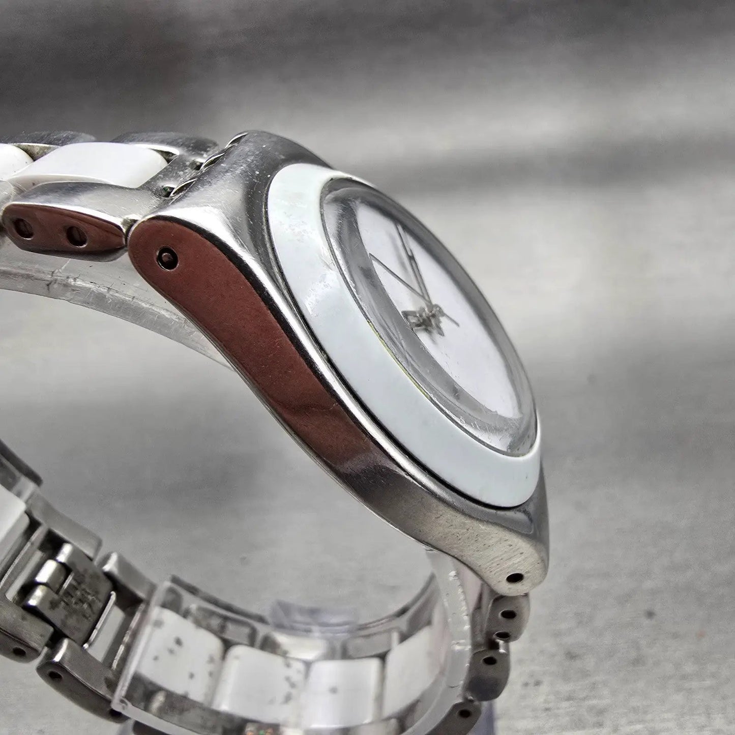 Swatch Irony Tresor Blanc Watch Women 33mm White Dial Silver YLS141GC New Batt3