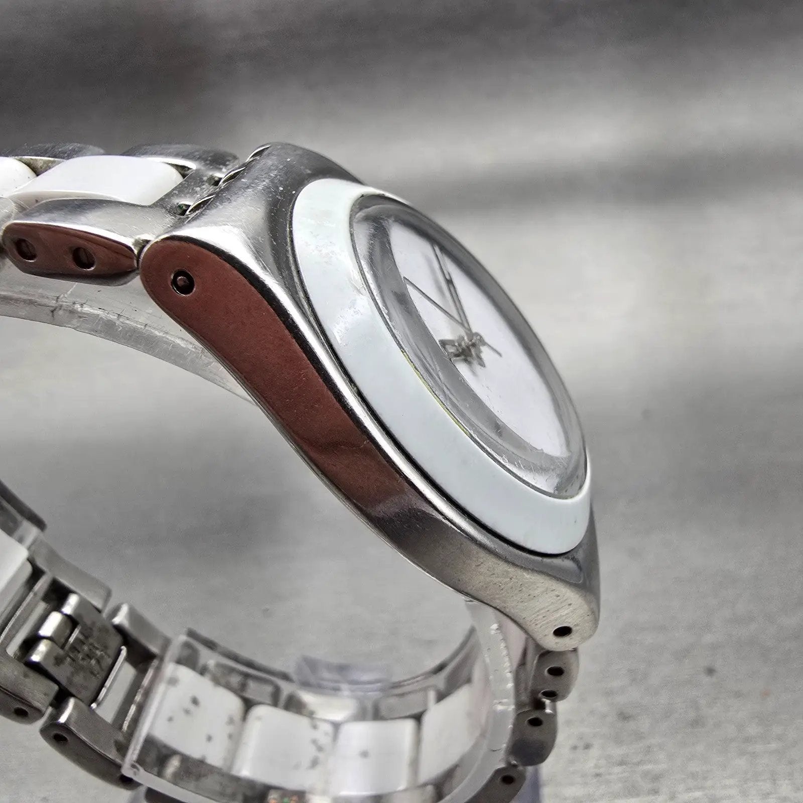 Swatch Irony Tresor Blanc Watch Women 33mm White Dial Silver YLS141GC New Batt3