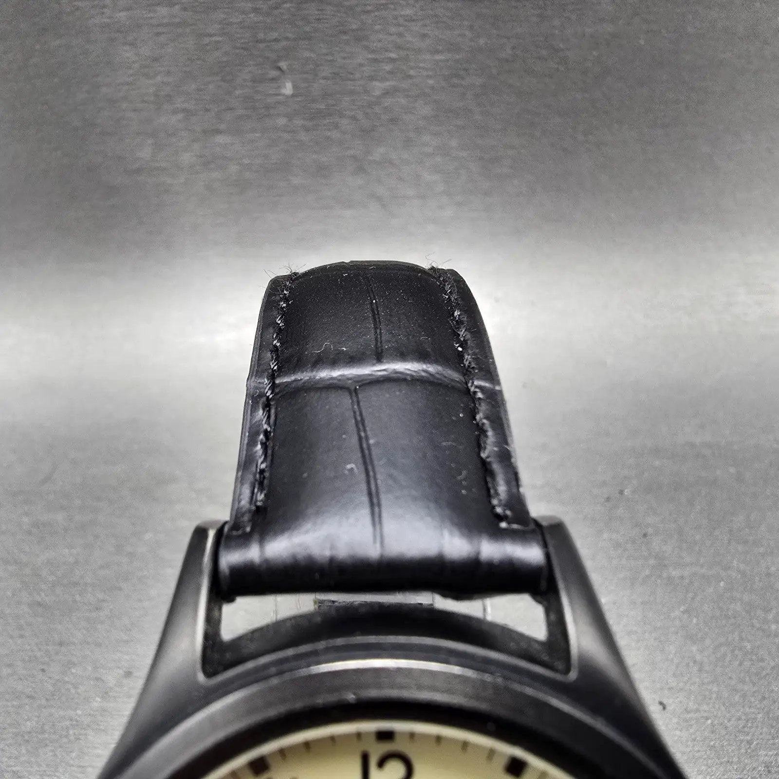 Timex Expedition Scout Watch Men 40mm Cream Dial Black Tone Date Round New BattH4