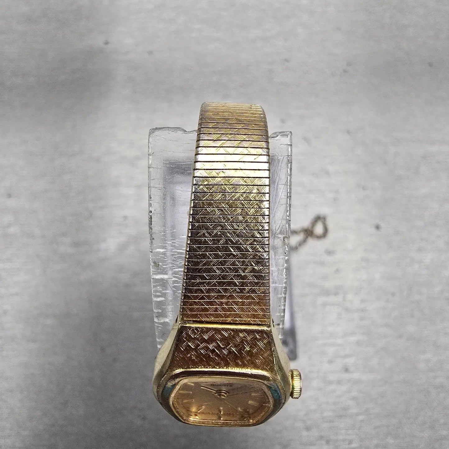 Seiko Watch Women 16mm Gold Dial Gold Tone Oval 2C21-5149 New Battery Vintage4