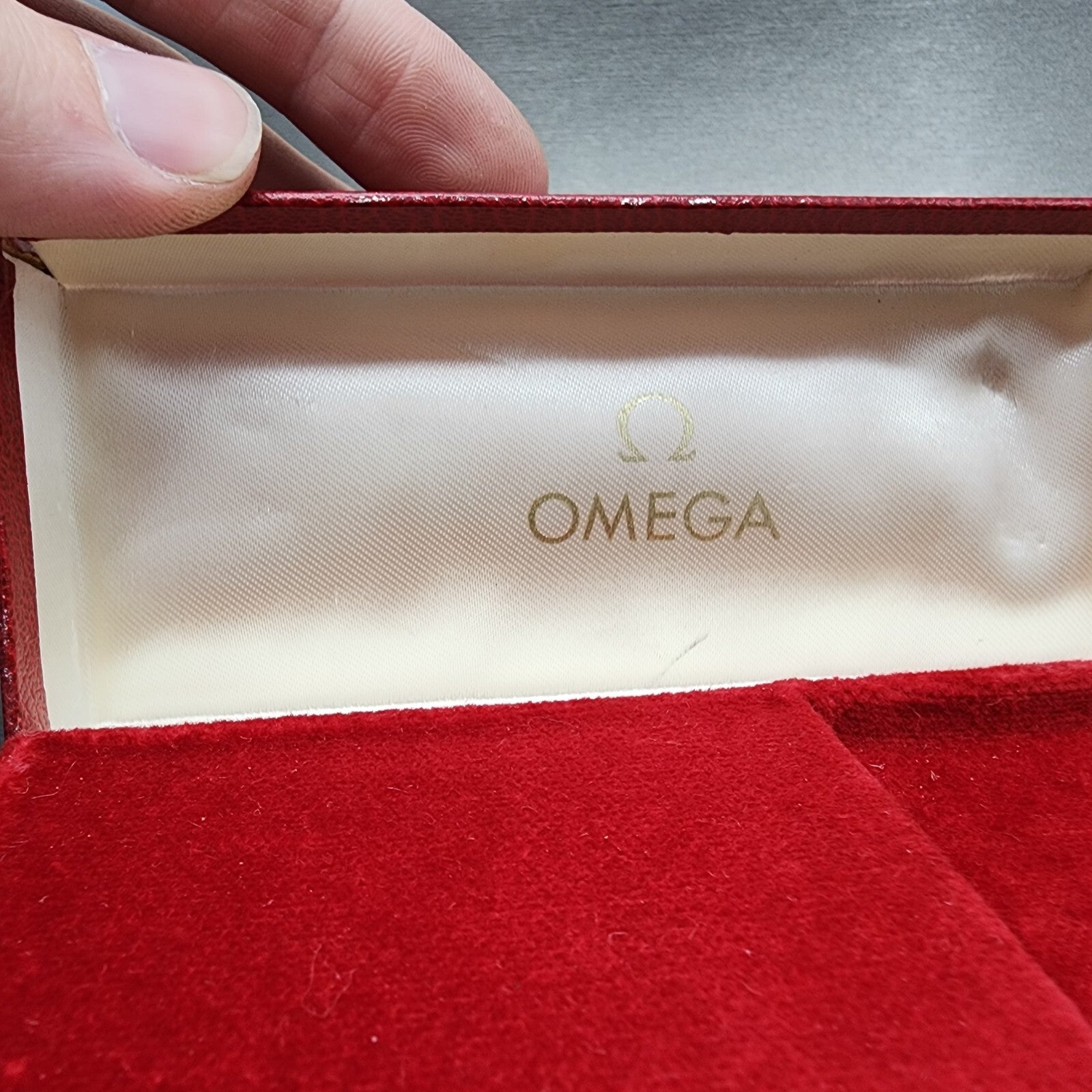 Omega Watch Box Red Leather Finish Coffin Swiss Made Vintage 1960s3