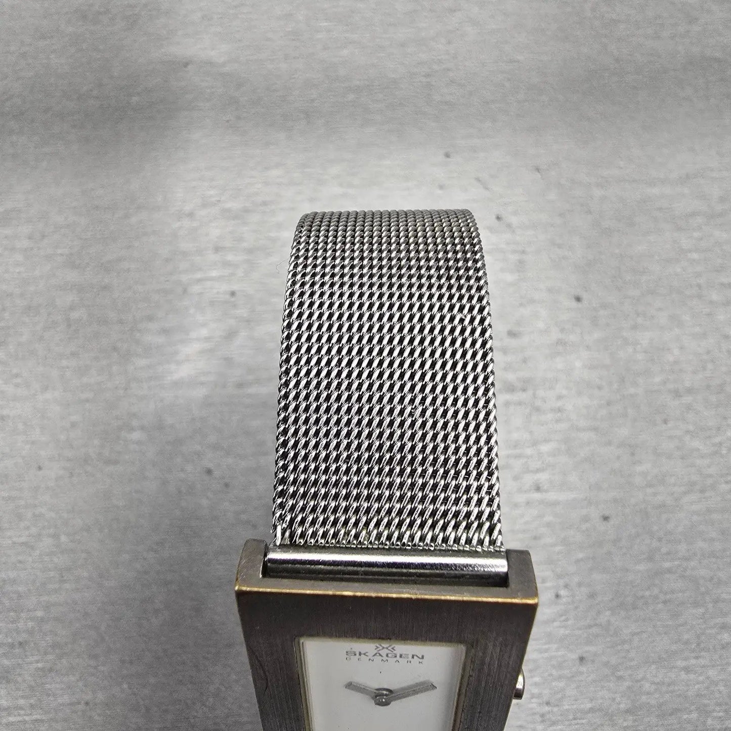 Skagen Denmark Watch Men 22mm White Dial Silver Tone Rectangle 1USS New Battery4
