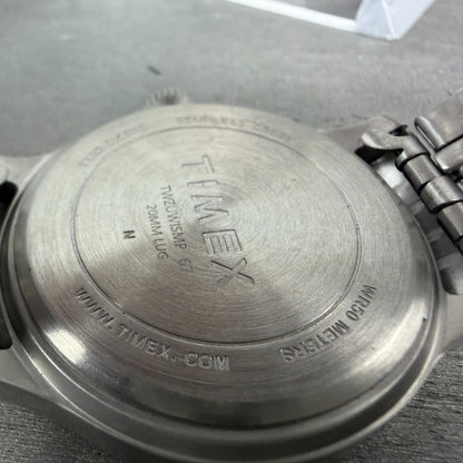 Timex Wisconsin Badgers Watch Men 43mm White Dial Silver Tone Date New Battery9