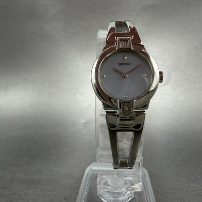 Seiko Watch Women 20mm MOP Dial Silver Tone Round 1n00-0gn0 Vintage New Battery5