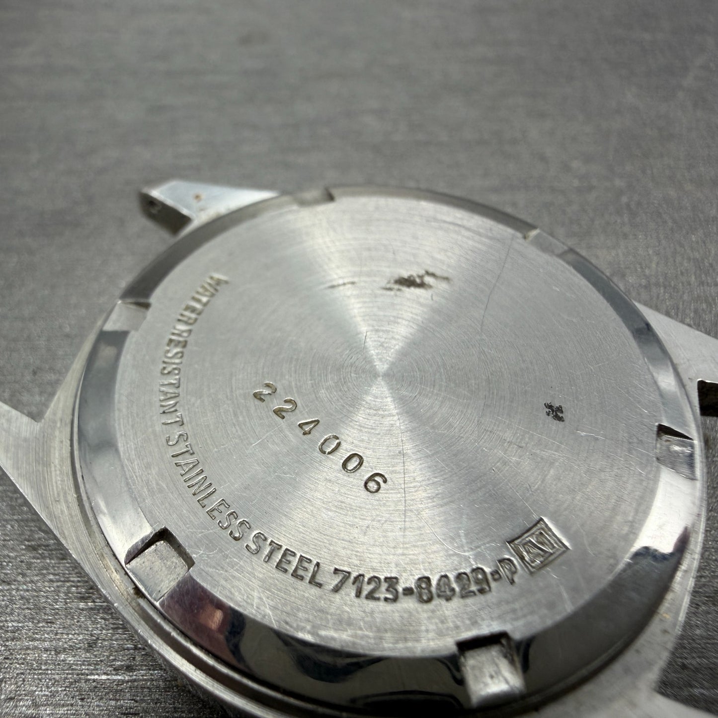 Seiko SQ Watch Men 35mm Silver Dial Silver Tone Daydate Round 7123-8429 PARTS7
