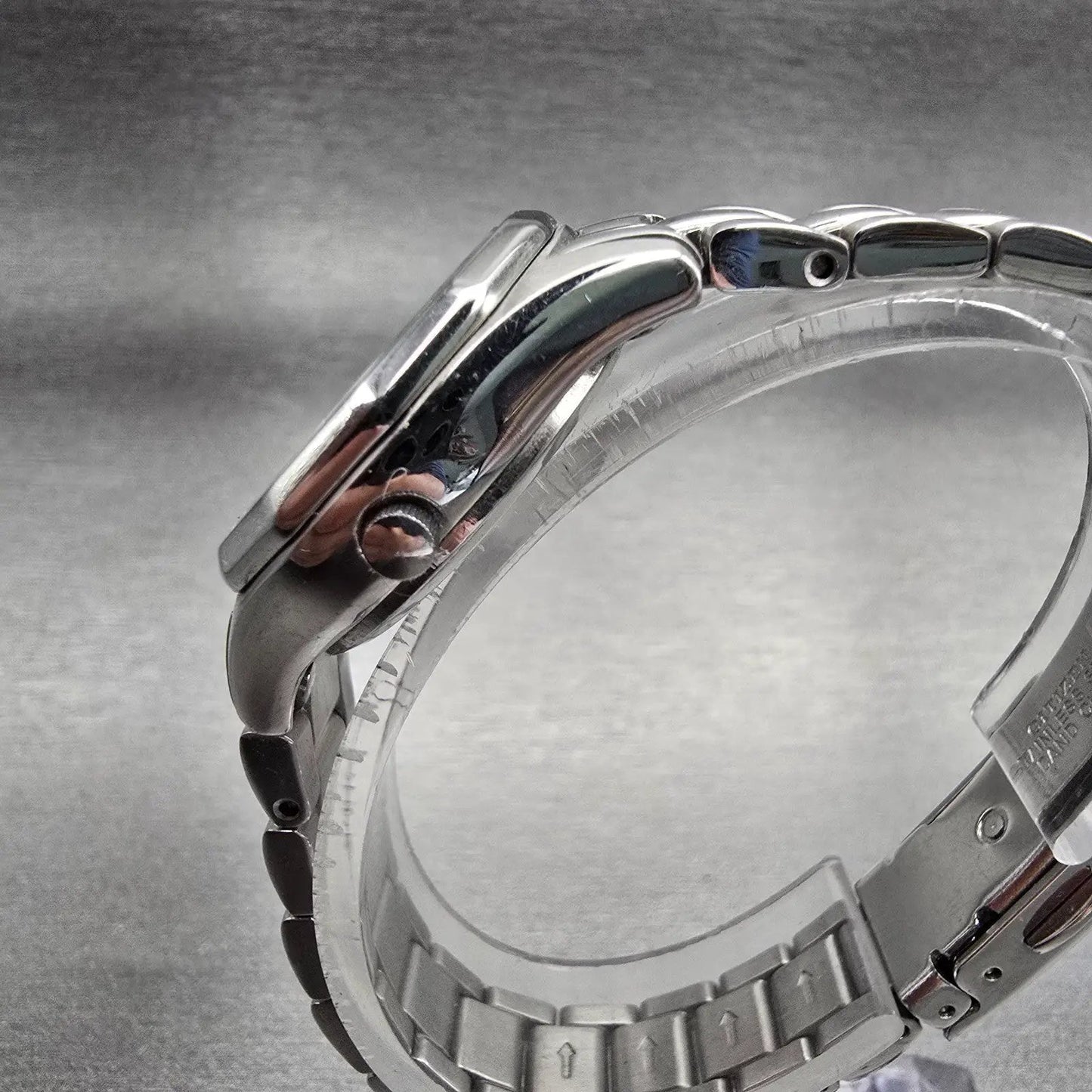 Citizen Eco-Drive Watch Women 26mm Black Dial Silver Daydate E001-S053463 Works2