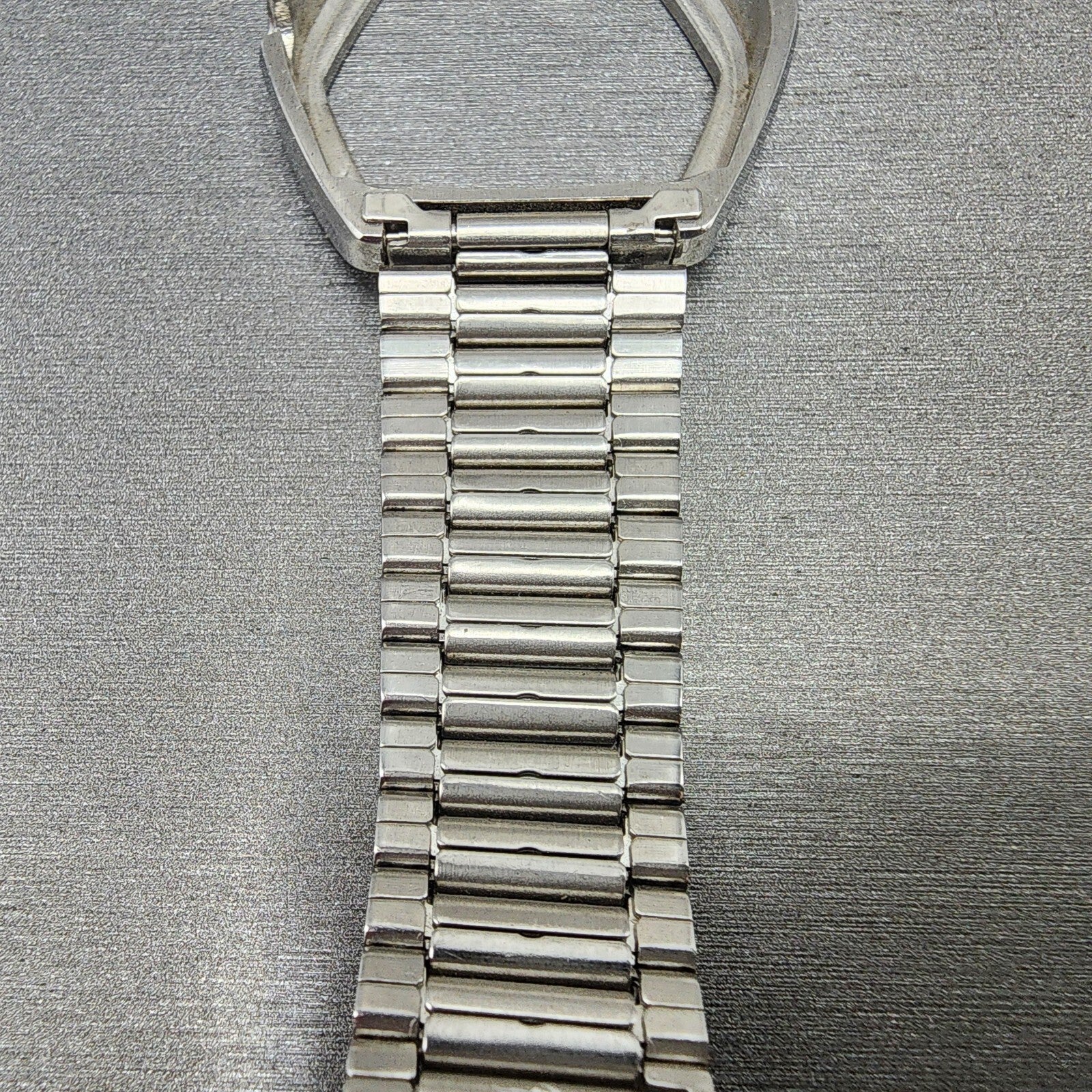 Seiko SQ Watch Case and Bracelet 38mm Steel CM009M Vintage10