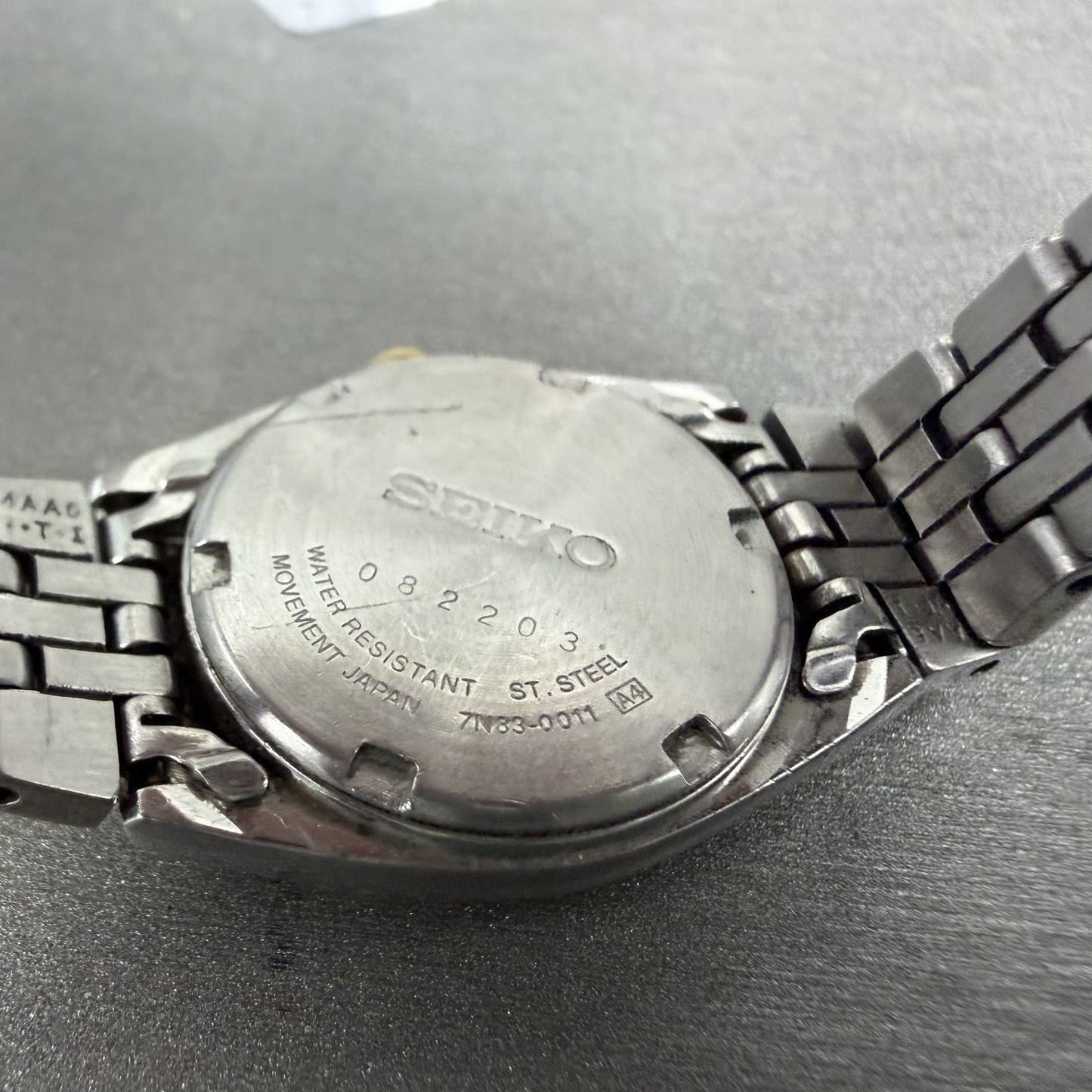 Seiko Watch Women 25mm White Dial Two Tone Daydate 7n830011 Round New Battery9
