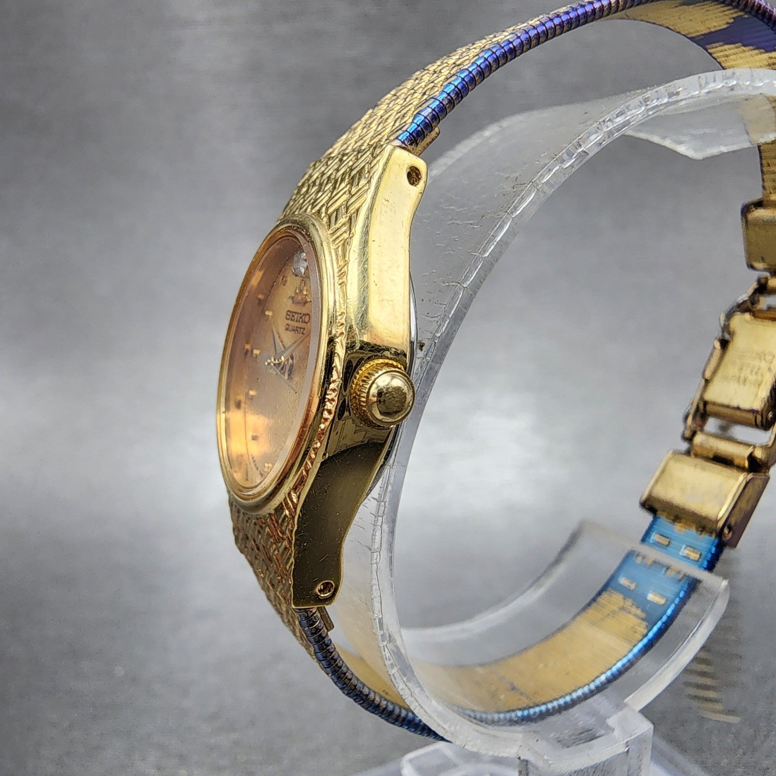 Seiko watch Women 18mm Gold Dial Gold Tone Oval V4015310 New Battery Vintage2