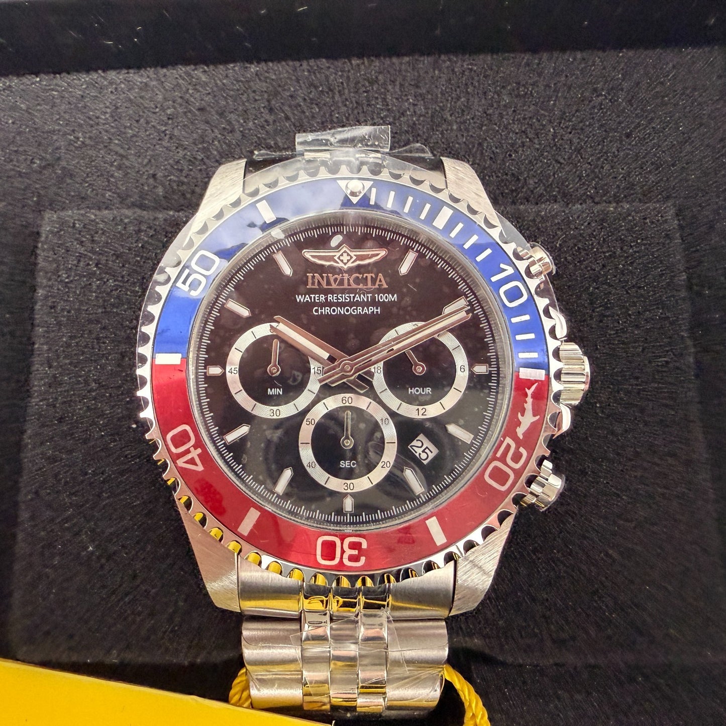 Invicta Pro Diver Chronograph Watch Men 43mm Black Dial Steel Pepsi Date 481170