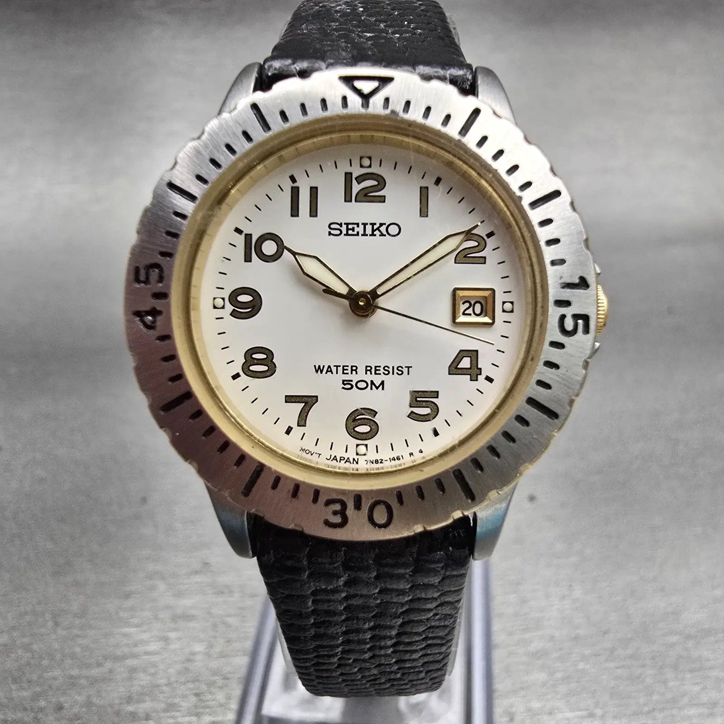 Seiko Watch Women 28mm White Dial Two Tone Date Round 7N82-0650 New Battery VTG0