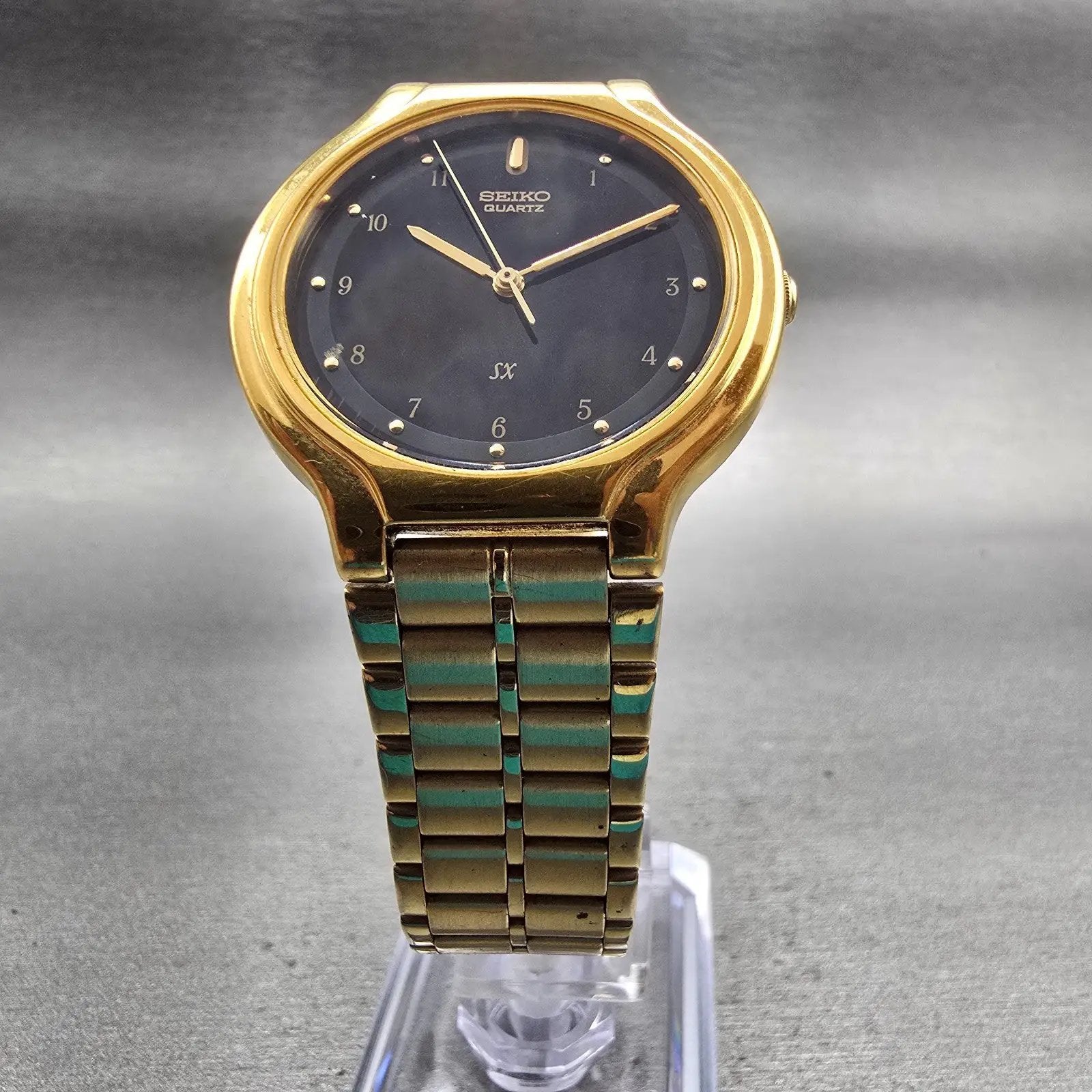 Seiko SX Watch Men 34mm Black Dial Gold Tone Round V701-6J60 New Battery Vintage5