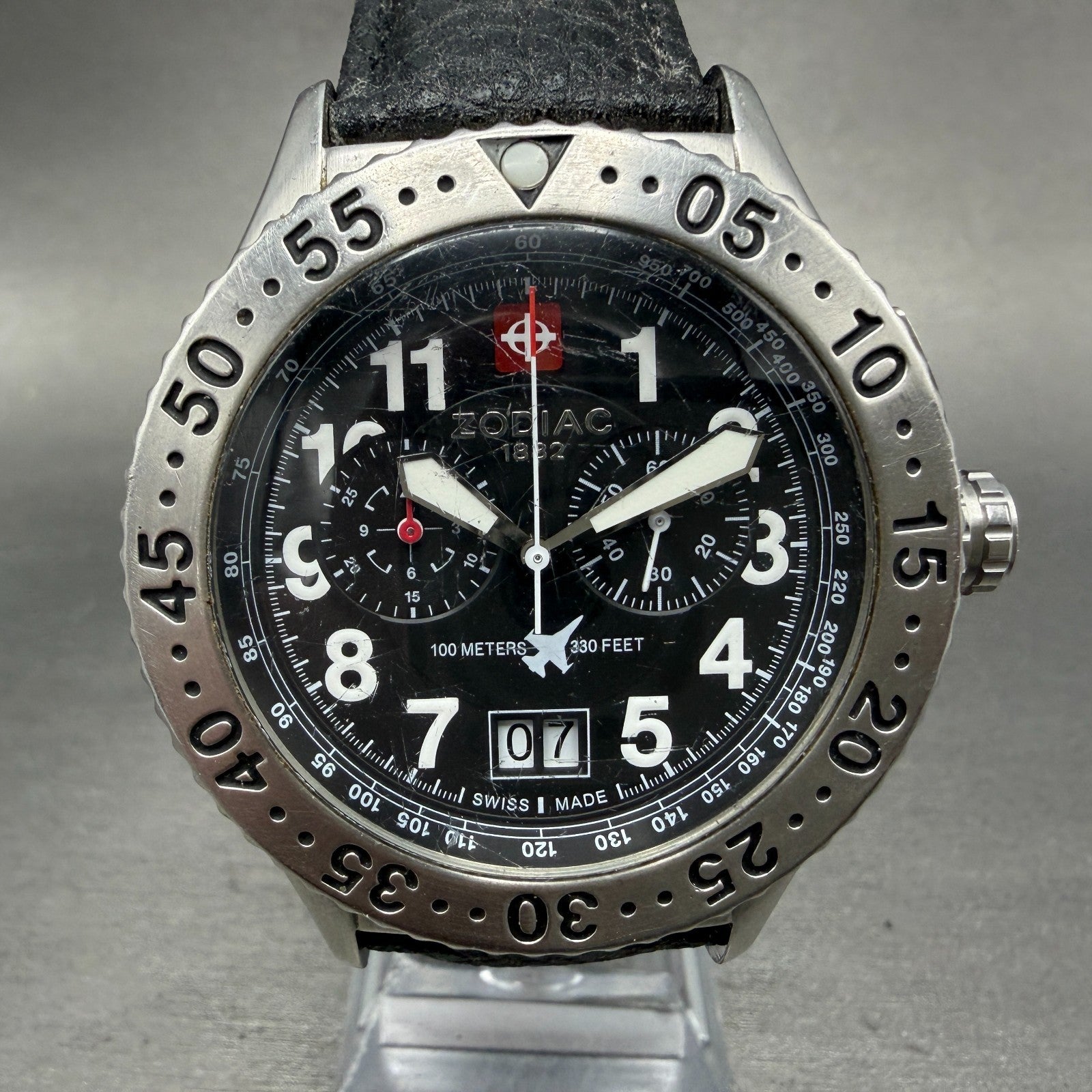 Zodiac Dragon Wing chronograph Watch Men 45mm Black Dial Steel Date ZO7400 Works0