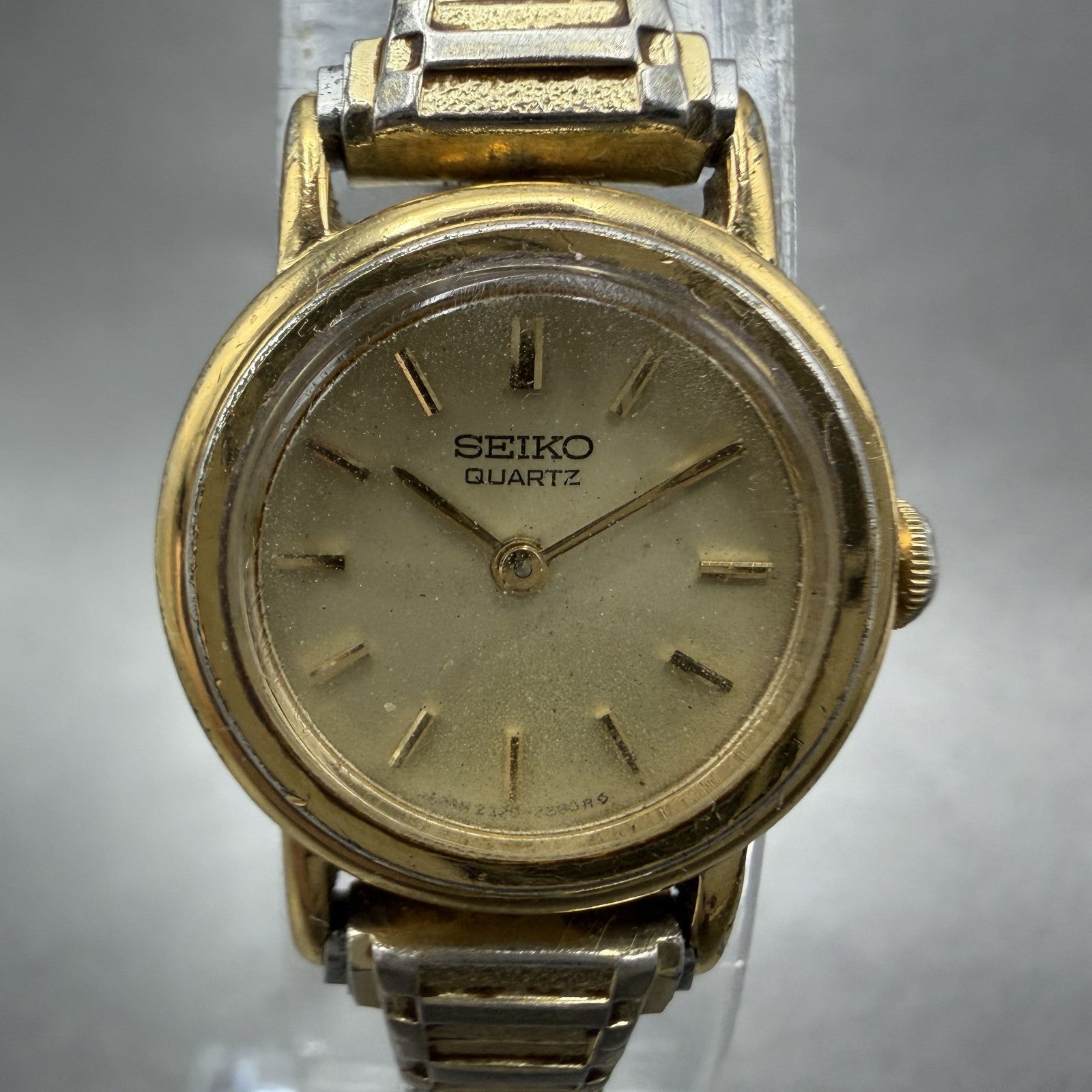 Seiko Watch Women 19mm Champagne Dial Gold Tone Round 23200319 New Battery VTG1