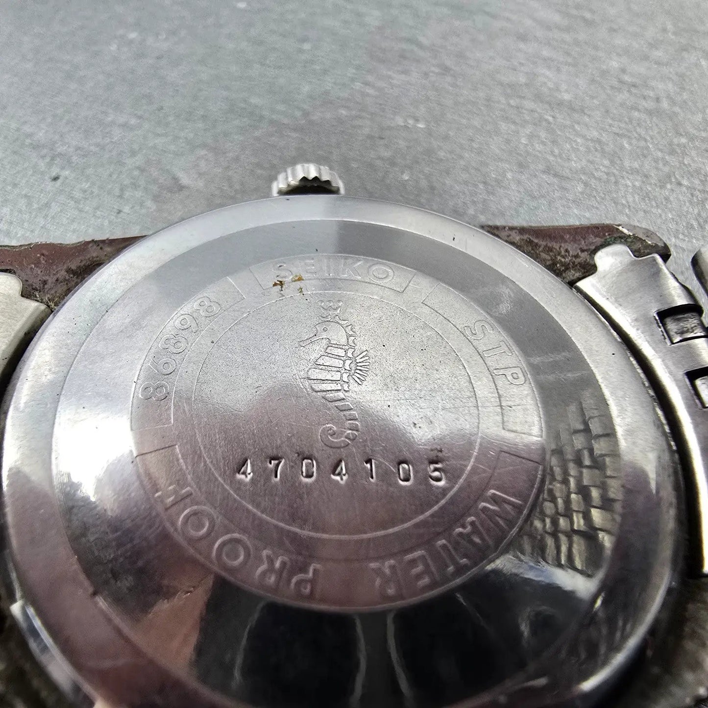 Seiko Champion Calendar Watch Men 36mm Silver Dial Silver Tone Date 86898 PARTS10