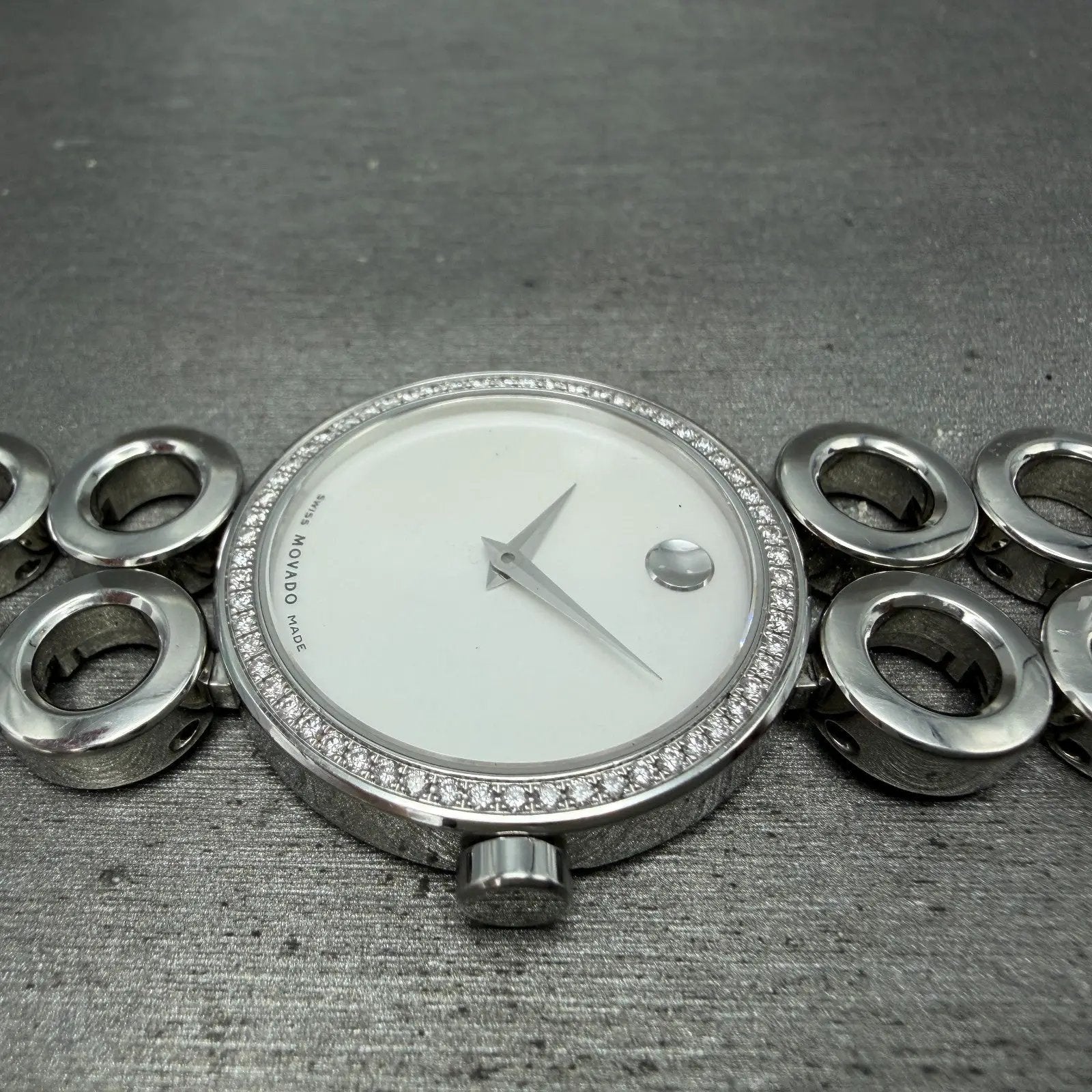 Movado Ono Watch Women 30mm MOP Dial Steel Diamond Bezel 0606098 READ!! New batt3