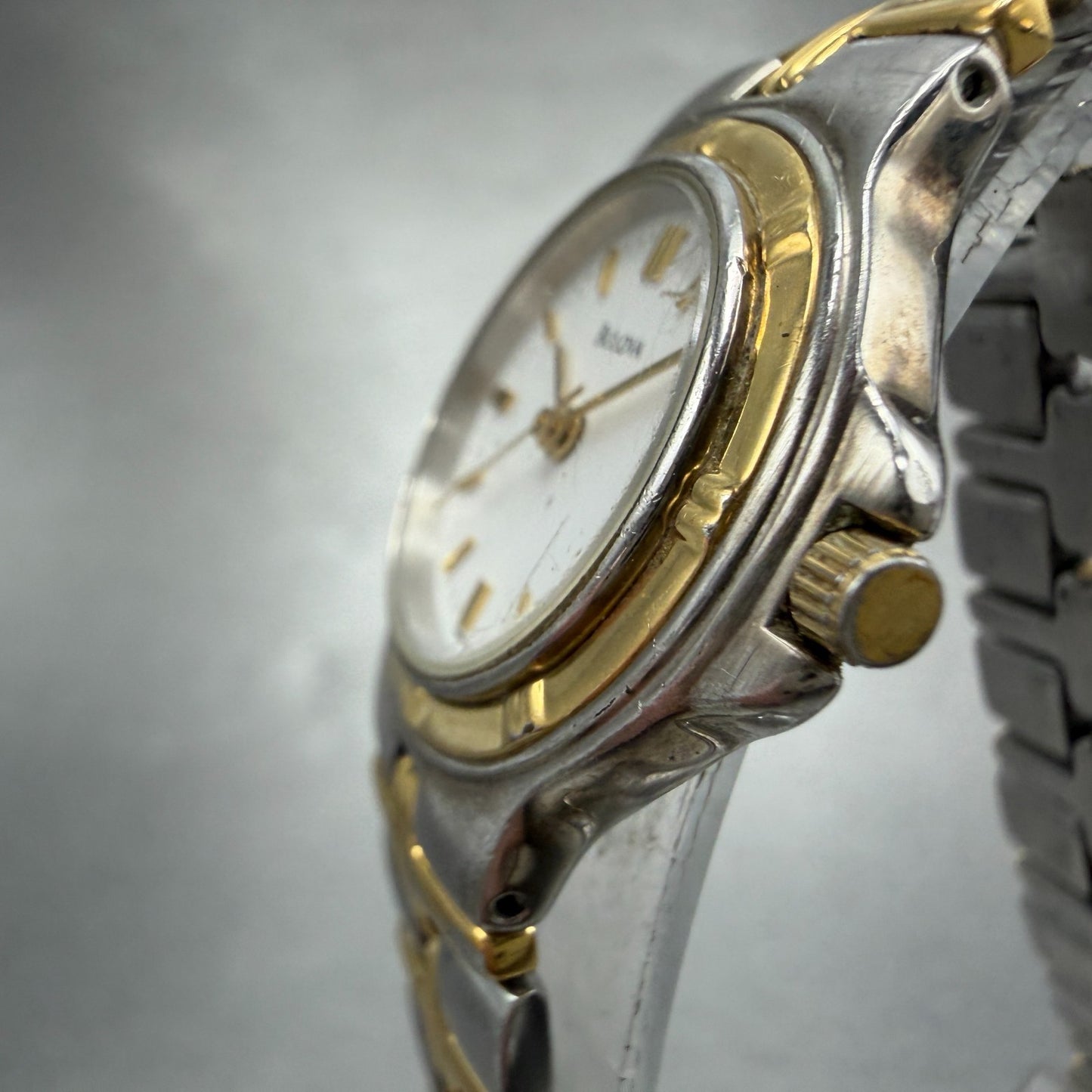 Bulova Watch Women 25mm White Dial Two Tone Date Round 98M36 New Battery K932