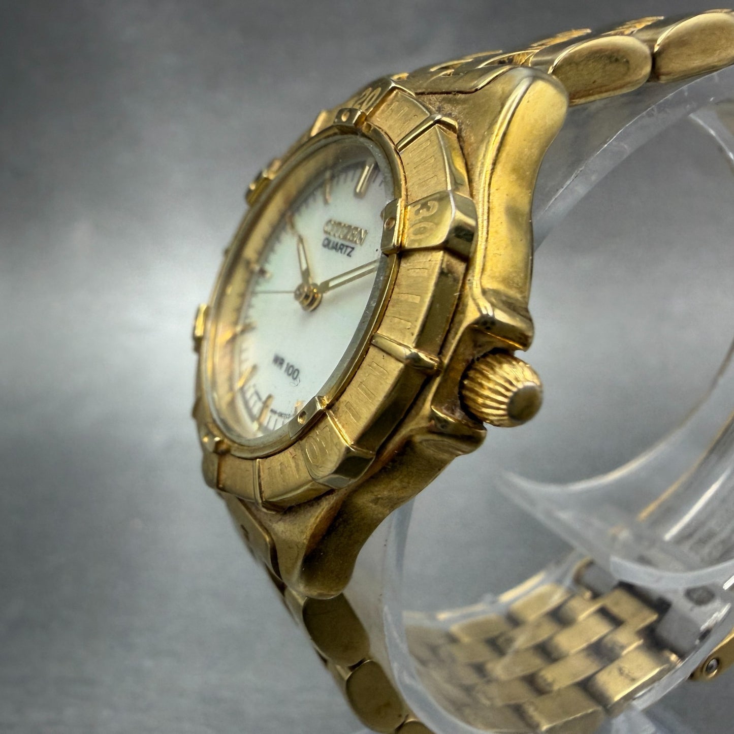 Citizen Dive Watch Women 28mm MOP Dial Gold Tone Date 6010-G12811 New Battery2