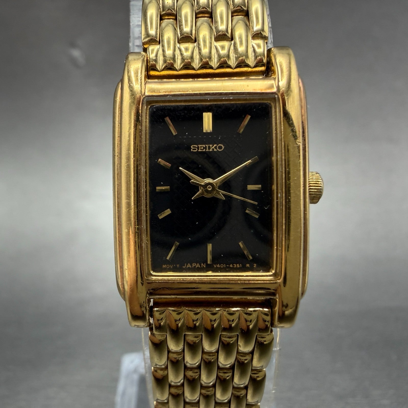 Seiko Tank Watch Women 18mm Black Dial Gold Tone Rectangle V401-5650 New Batt JO0