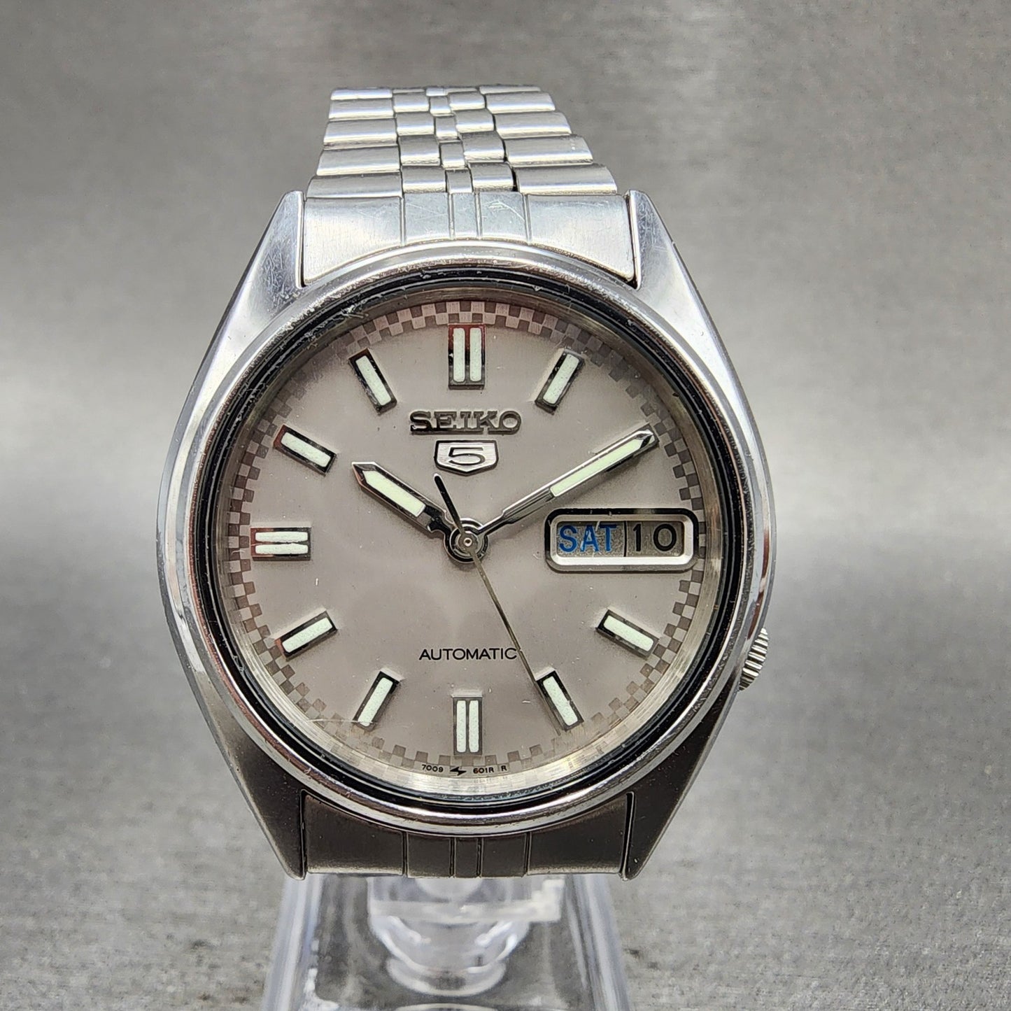Seiko 5 Automatic Watch Men 35mm Silver Dial Silver Tone Daydate 70096000 PARTS0