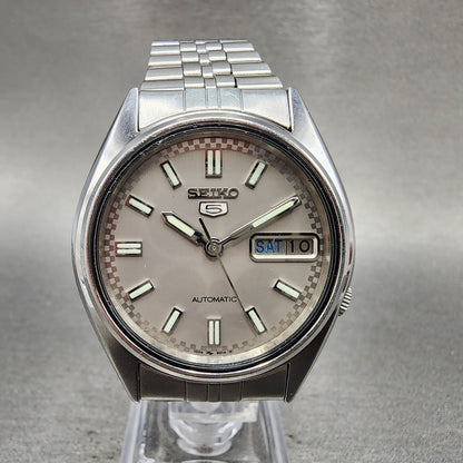 Seiko 5 Automatic Watch Men 35mm Silver Dial Silver Tone Daydate 70096000 PARTS0